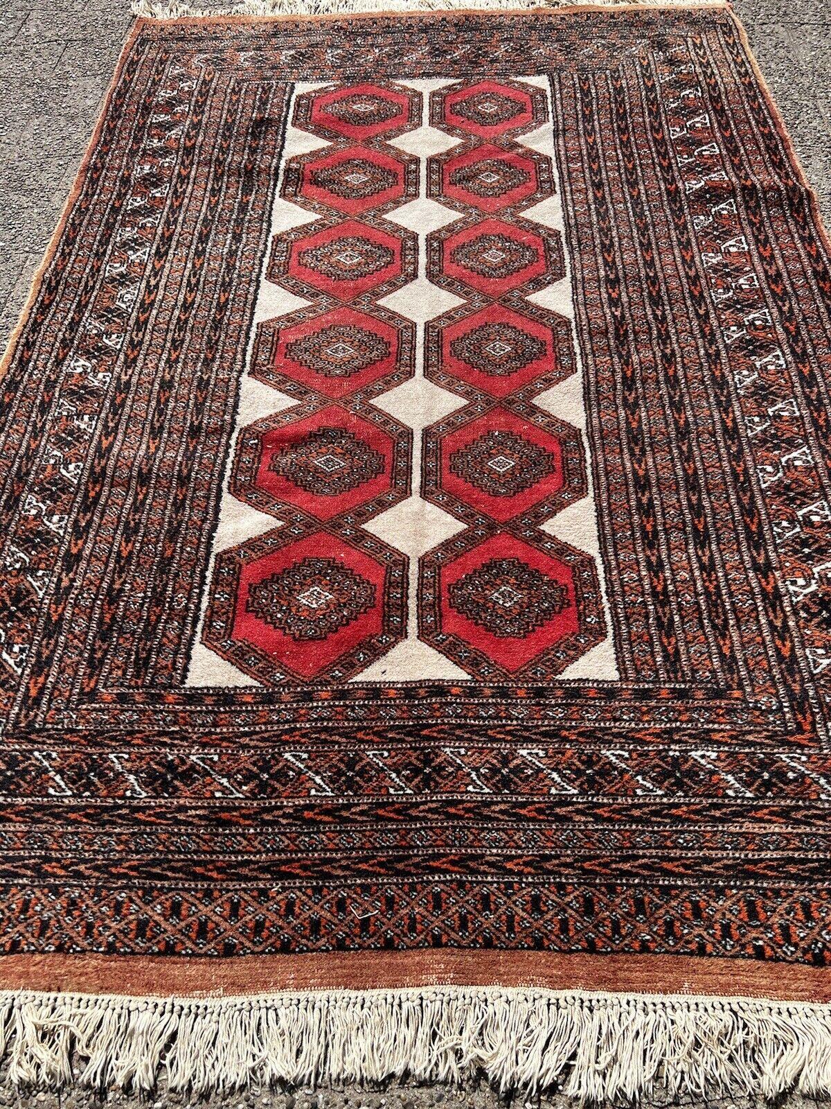 Handmade Vintage Uzbek Bukhara Rug 4.1' x 6.3', 1960s - 1S23 For Sale 6