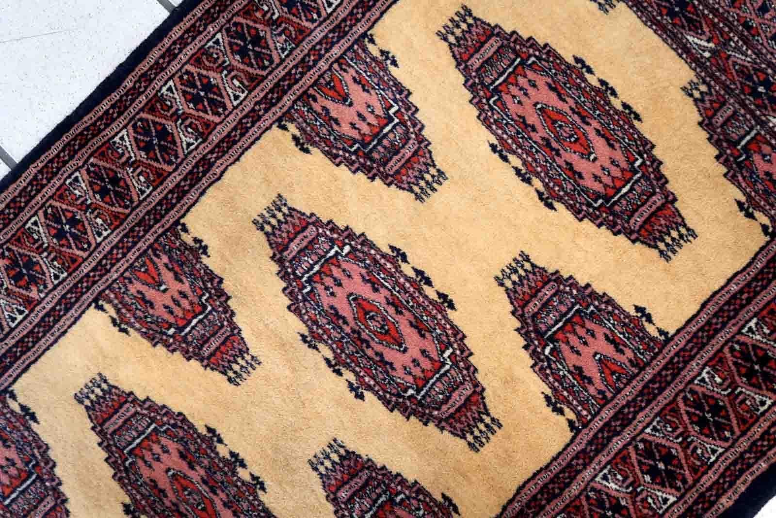 Tapis de couloir Bukhara ouzbek vintage fait à la main, 1970, 1C943 en vente 2