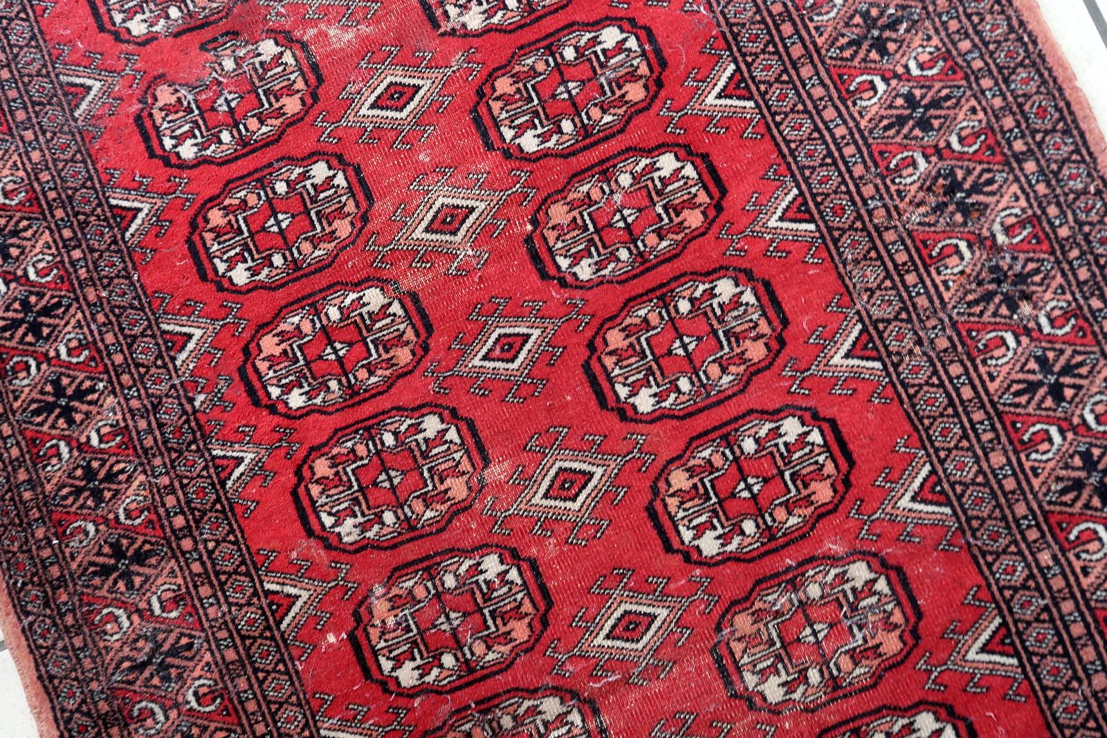 Handmade Vintage Uzbek Bukhara Runner 2.6' x 8.9', 1960s - 1C1094 For Sale 1