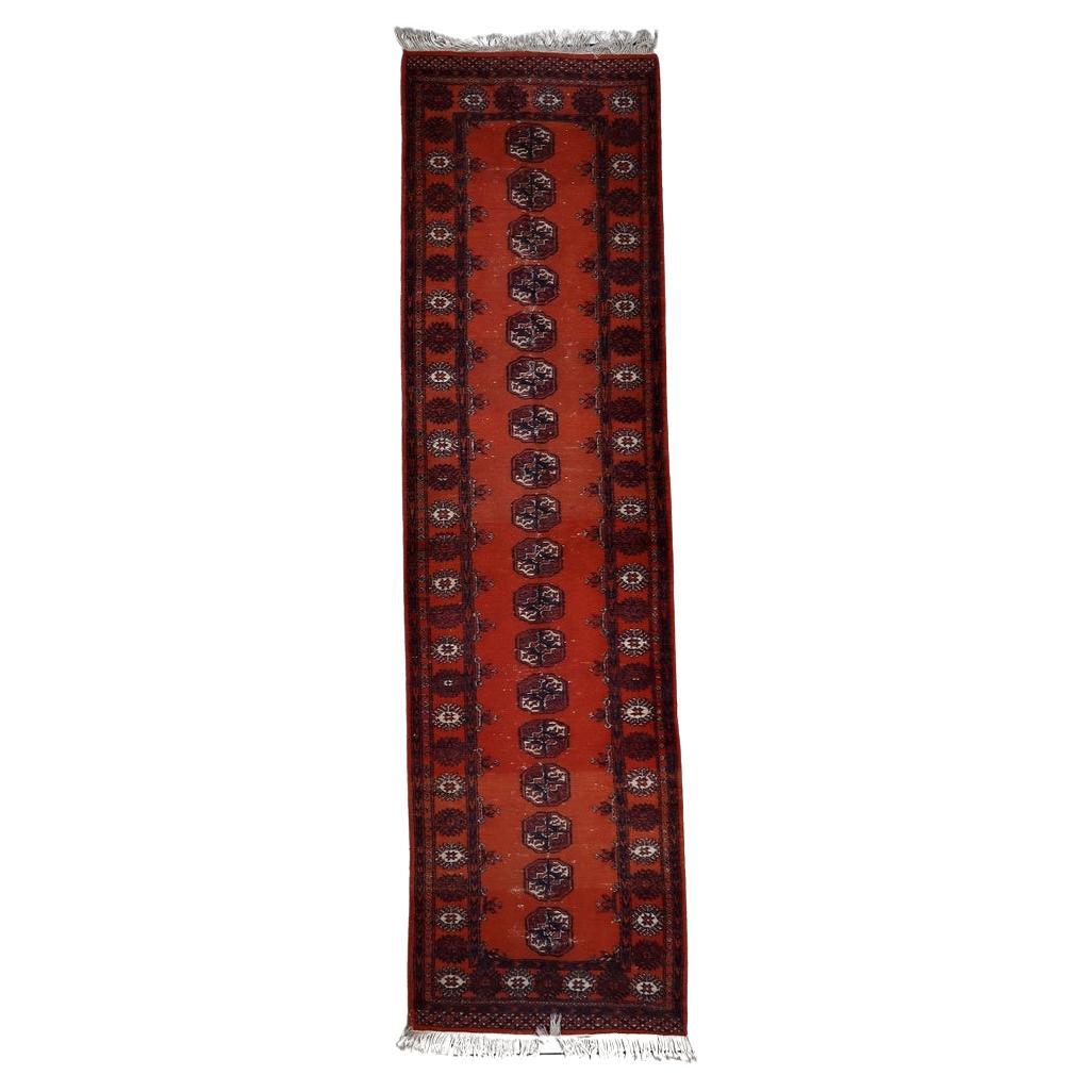 Handgefertigter uzbekischer Bukhara-Läufer im Vintage-Stil 2,6' x 9,5' 1950er Jahre - 1C1154