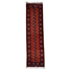 Handgefertigter uzbekischer Bukhara-Läufer im Vintage-Stil 2,6' x 9,5' 1950er Jahre - 1C1154