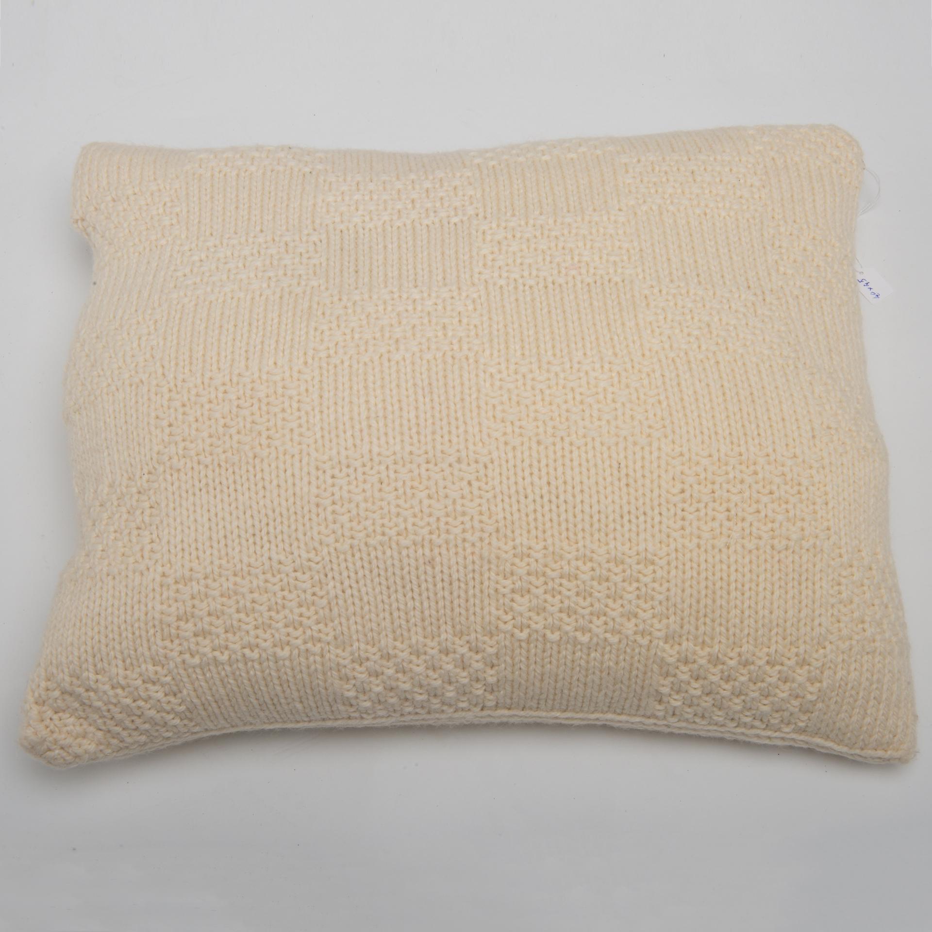 20th Century Handmade Simple White Wool Pillow For Sale