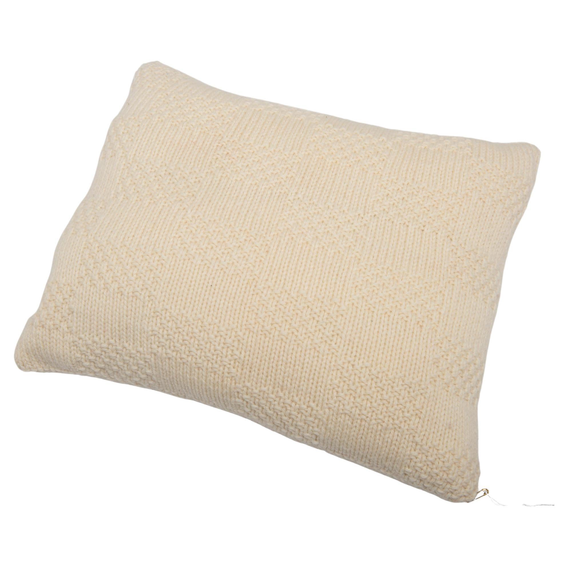 Handmade Simple White Wool Pillow For Sale