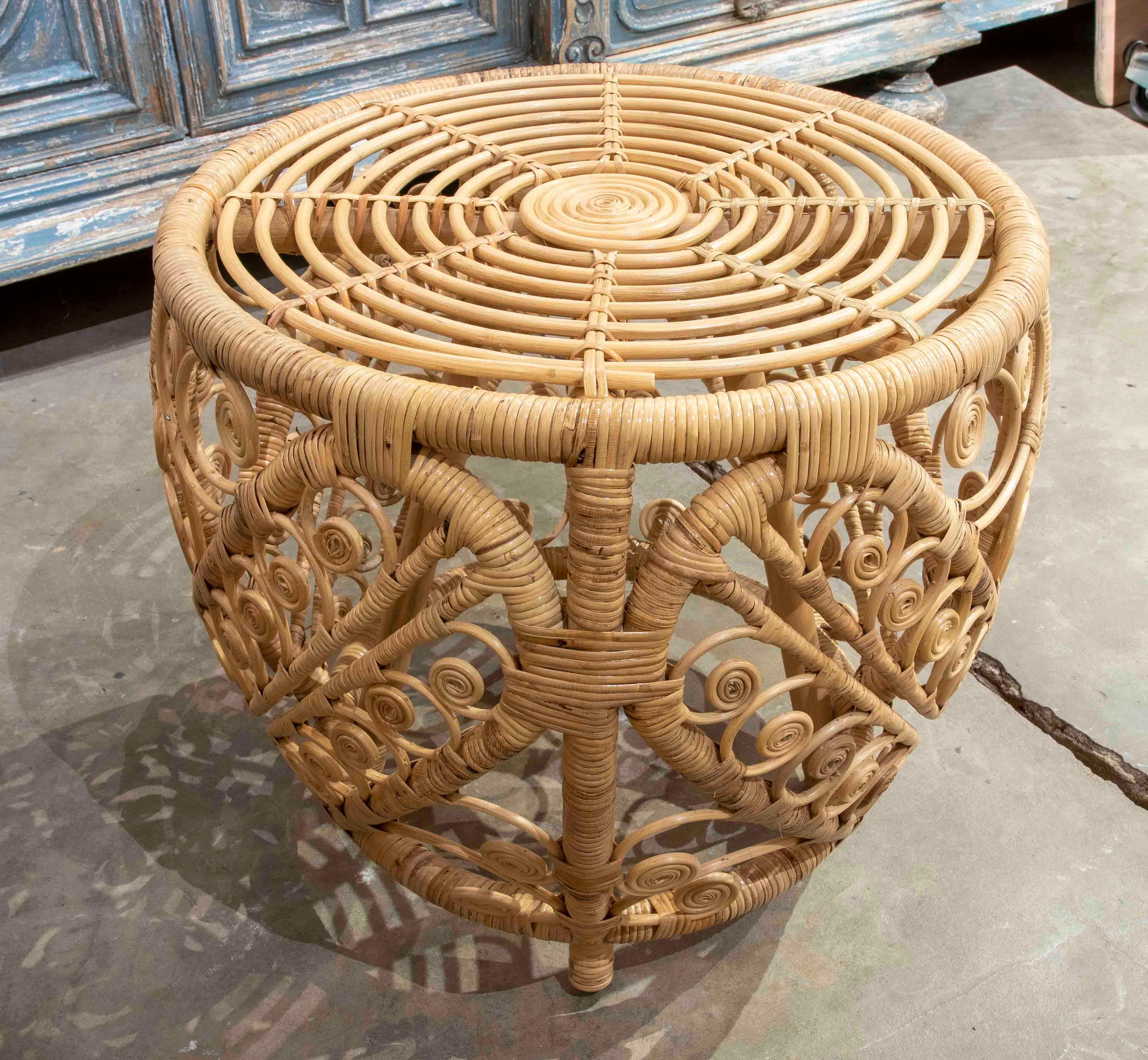 Handmade Wicker and Rattan Stool in Round Shape For Sale 5