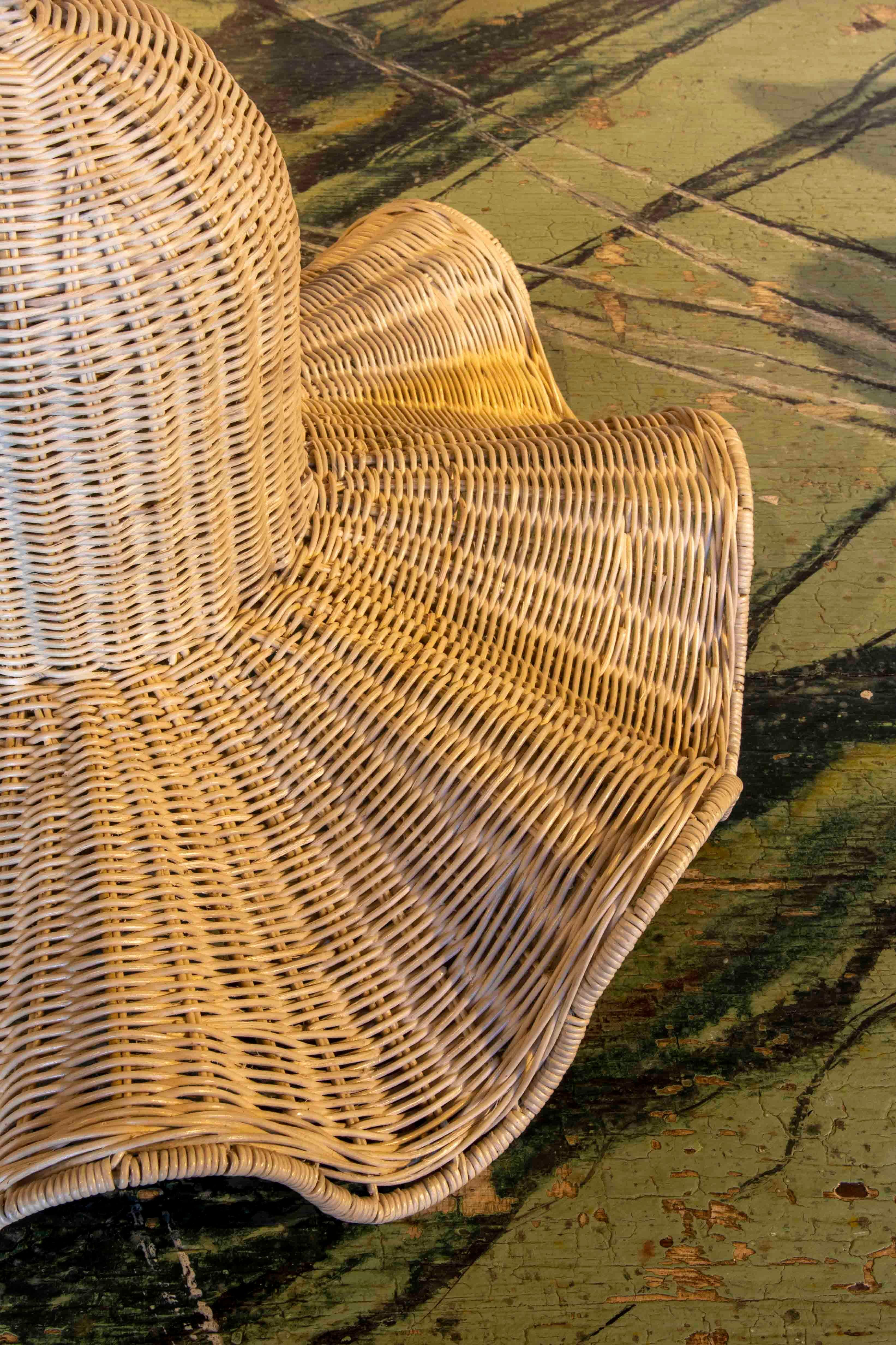 2 x Handmade Wicker Ceiling Lamp with Wavy Shapes For Sale 10