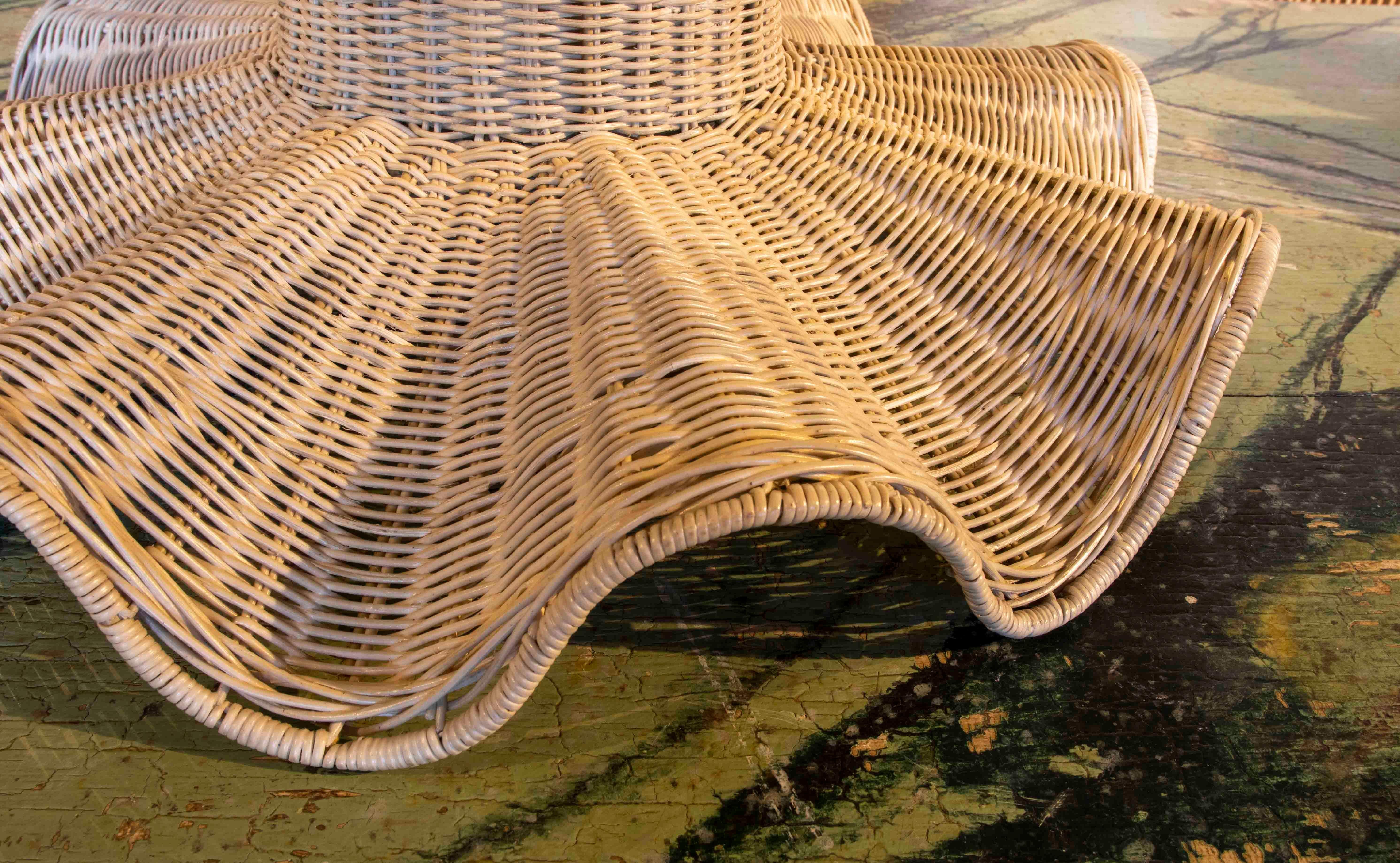 2 x Handmade Wicker Ceiling Lamp with Wavy Shapes For Sale 3
