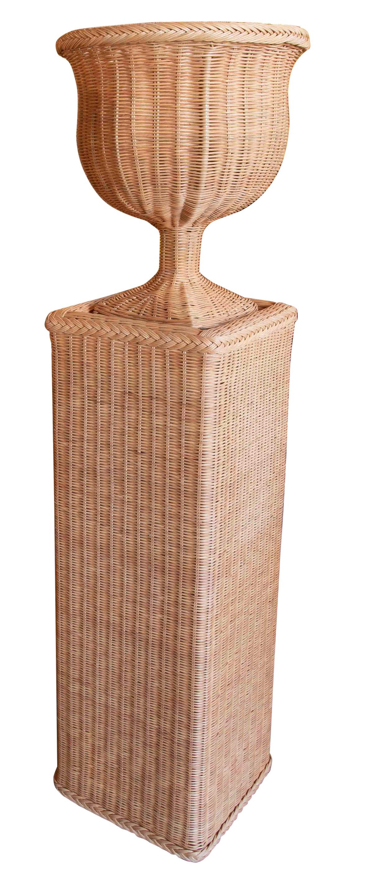 European Handmade Wicker Urns with Rectangular Base and Iron Structure For Sale