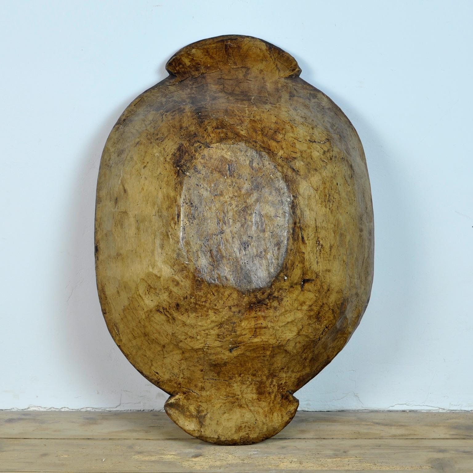 Handmade Wooden Dough Bowl, Early 1900s In Good Condition In Amsterdam, Noord Holland