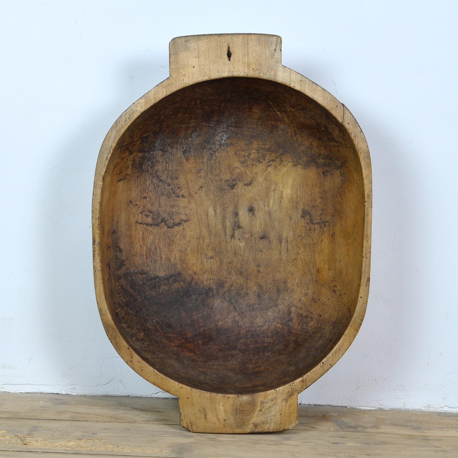 Handmade Wooden Dough Bowl, Early, 1900s In Good Condition In Amsterdam, Noord Holland