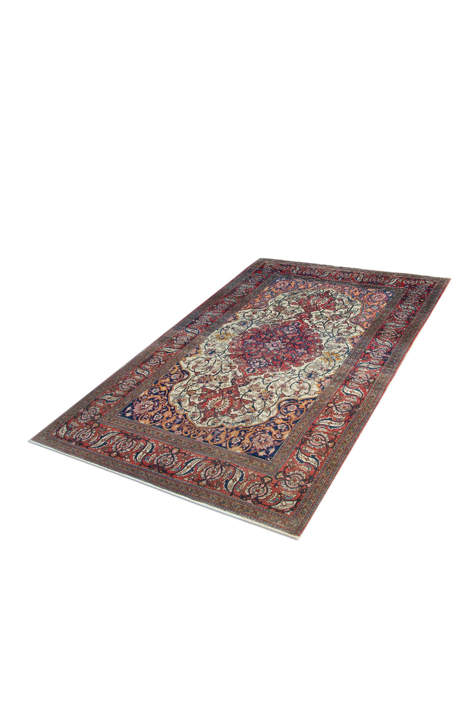 Handgefertigter antiker orientalischer Teppich aus Wolle in Beige, traditioneller Wohnzimmerteppich (Barock) im Angebot