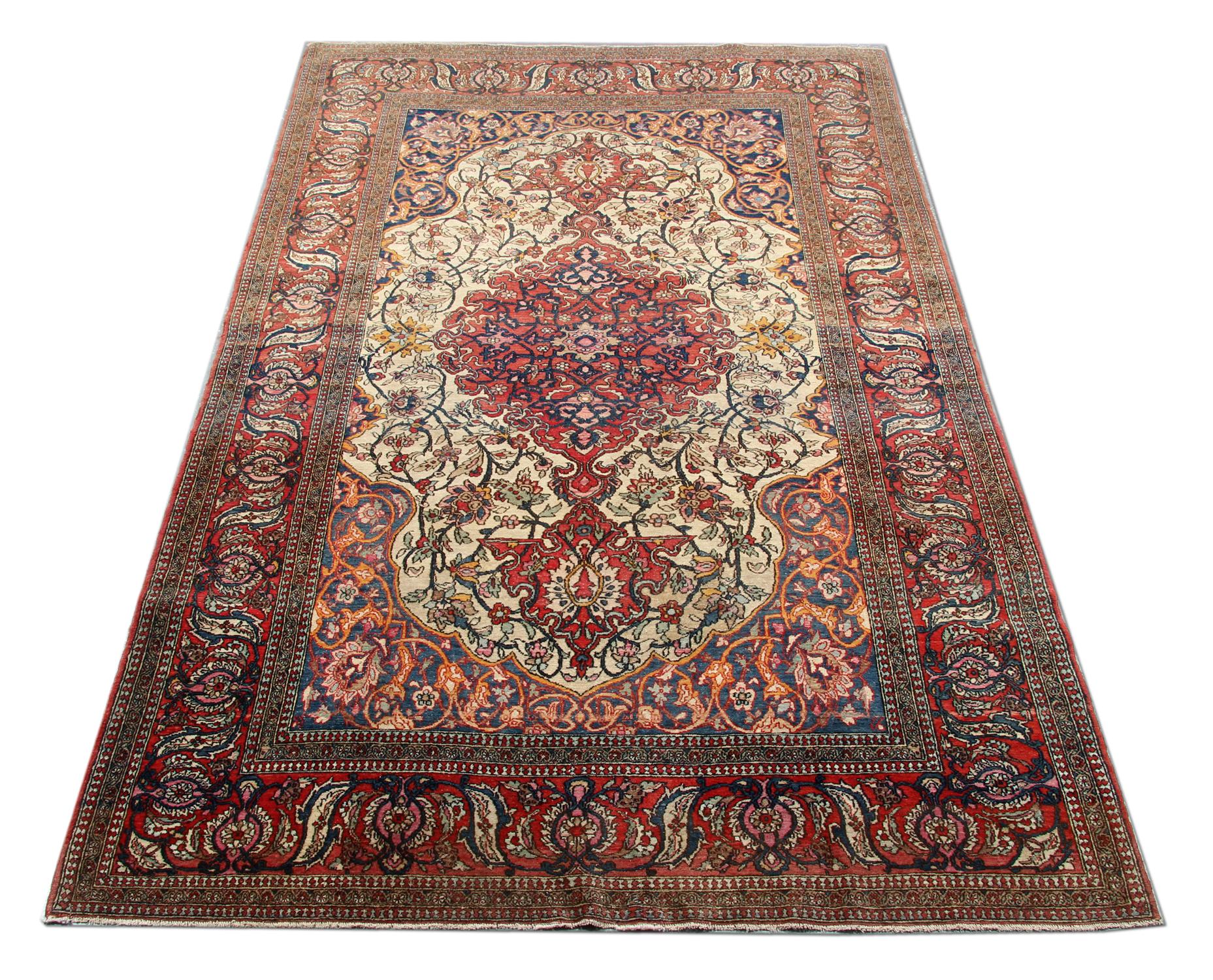 Handmade Wool Antique Rug Oriental Beige Traditional Living Room Rug In Excellent Condition For Sale In Hampshire, GB