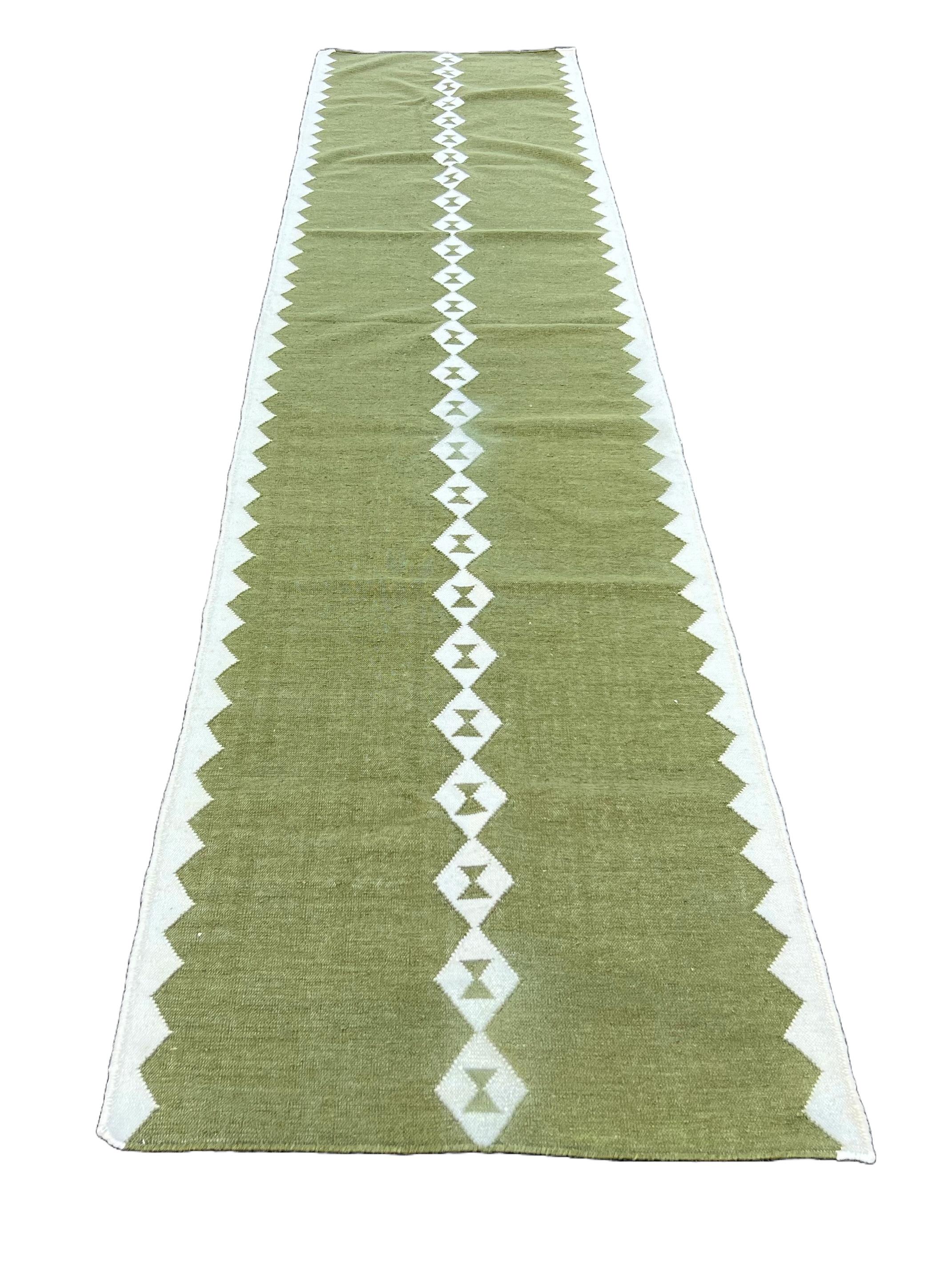 Handmade Wool Area Flat Weave Runner, 3x12 Green, Cream Geometric Indian Dhurrie For Sale 1