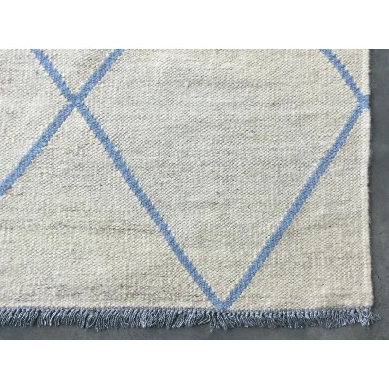 Contemporary Handmade Wool Kilim. 2.50 X 2.00 M For Sale