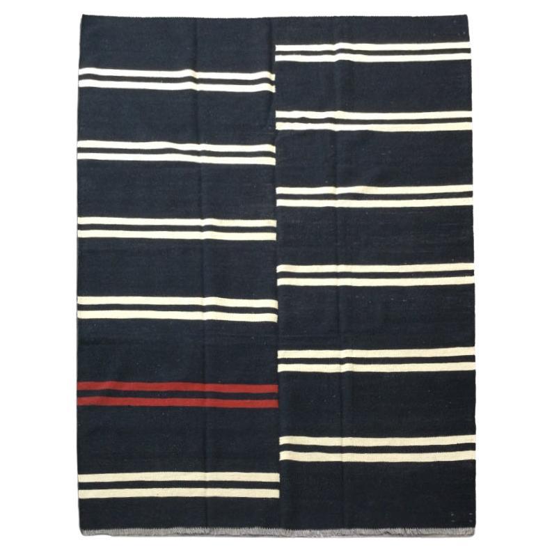 Handmade Wool Kilim. 2.70 X 1.90 M For Sale
