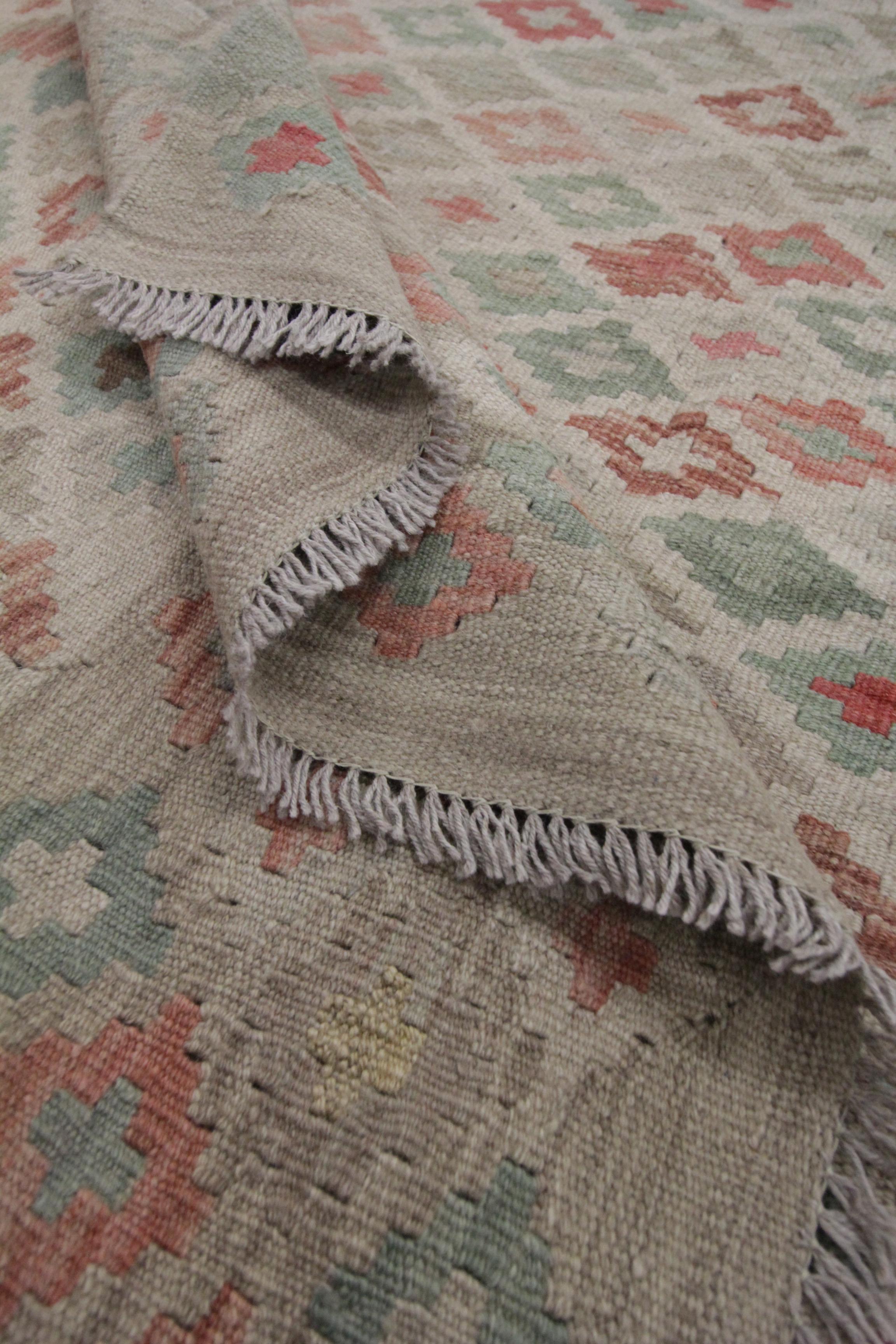 Contemporary Handmade Wool Kilim Rug Traditional Scandinavian Style Kilims Carpet For Sale