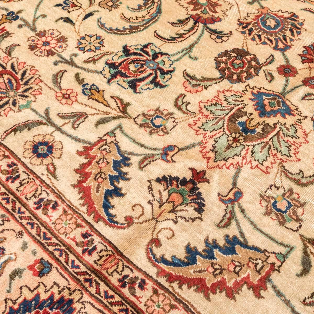 Handmade Wool Rug with Classic Tabriz Design, circa 1900 For Sale 3