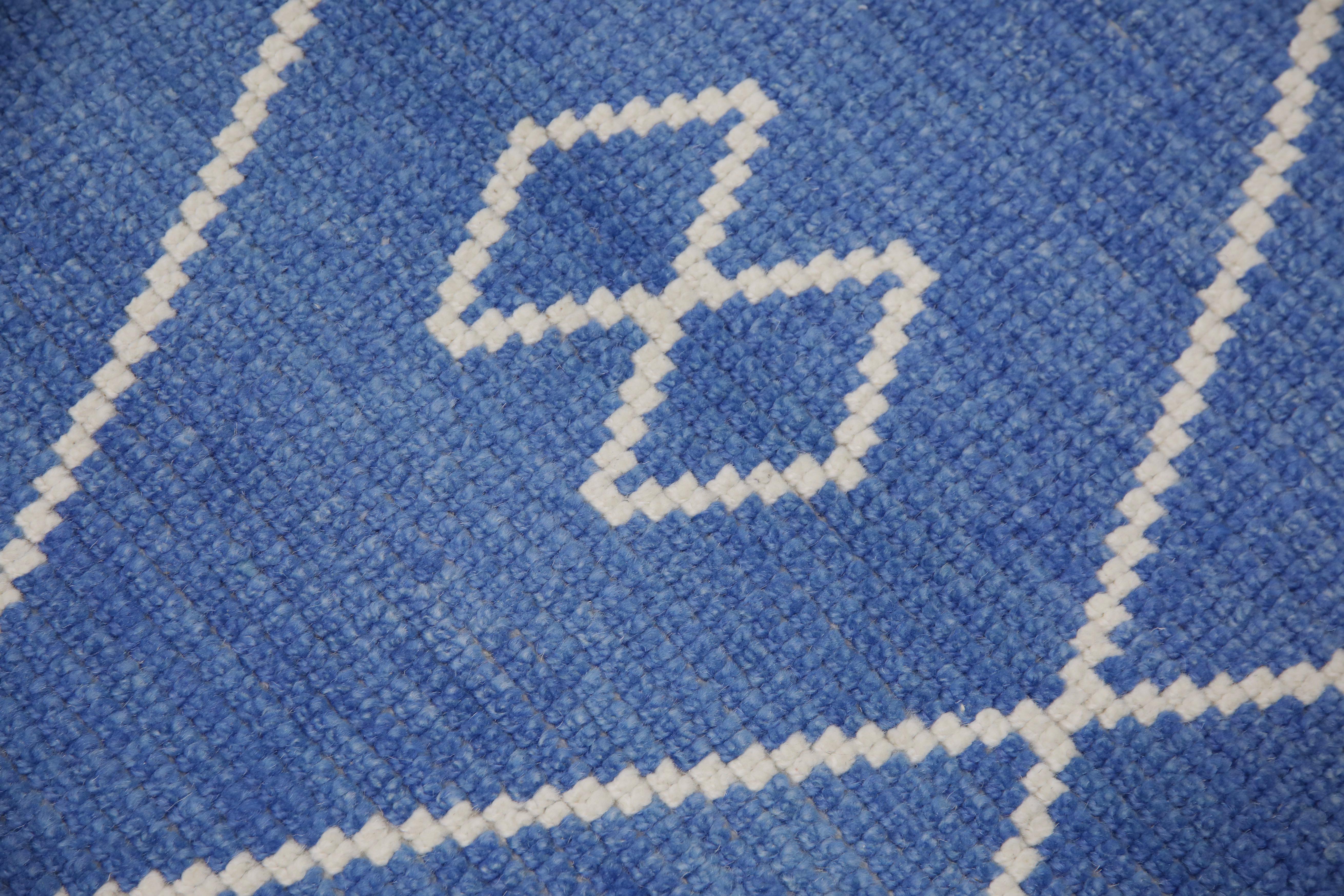 Handgefertigter Tulu-Teppich aus Wolle in geometrischem Design 2'8
