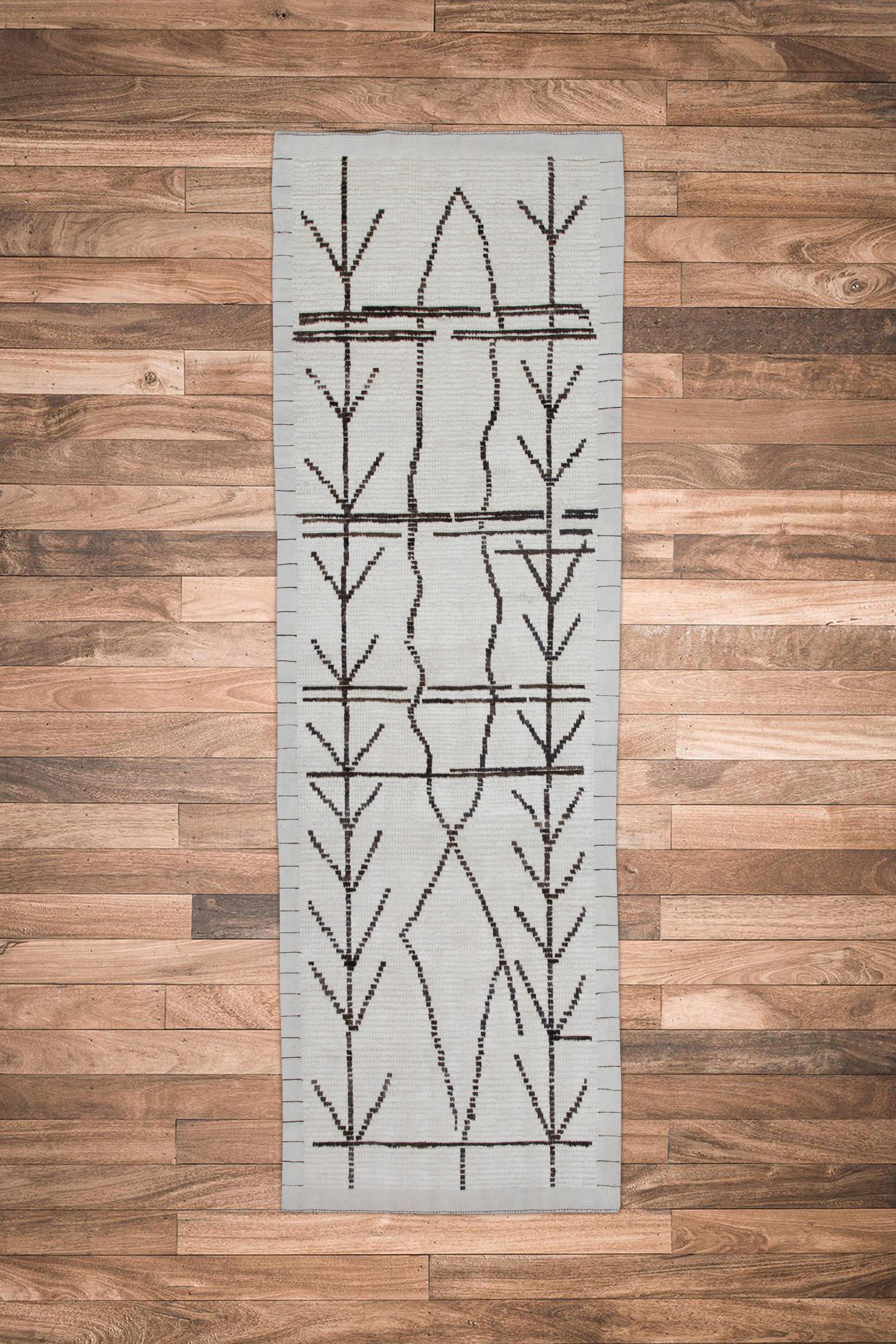 Handgefertigter Tulu-Teppich aus Wolle in geometrischem Design 2'8