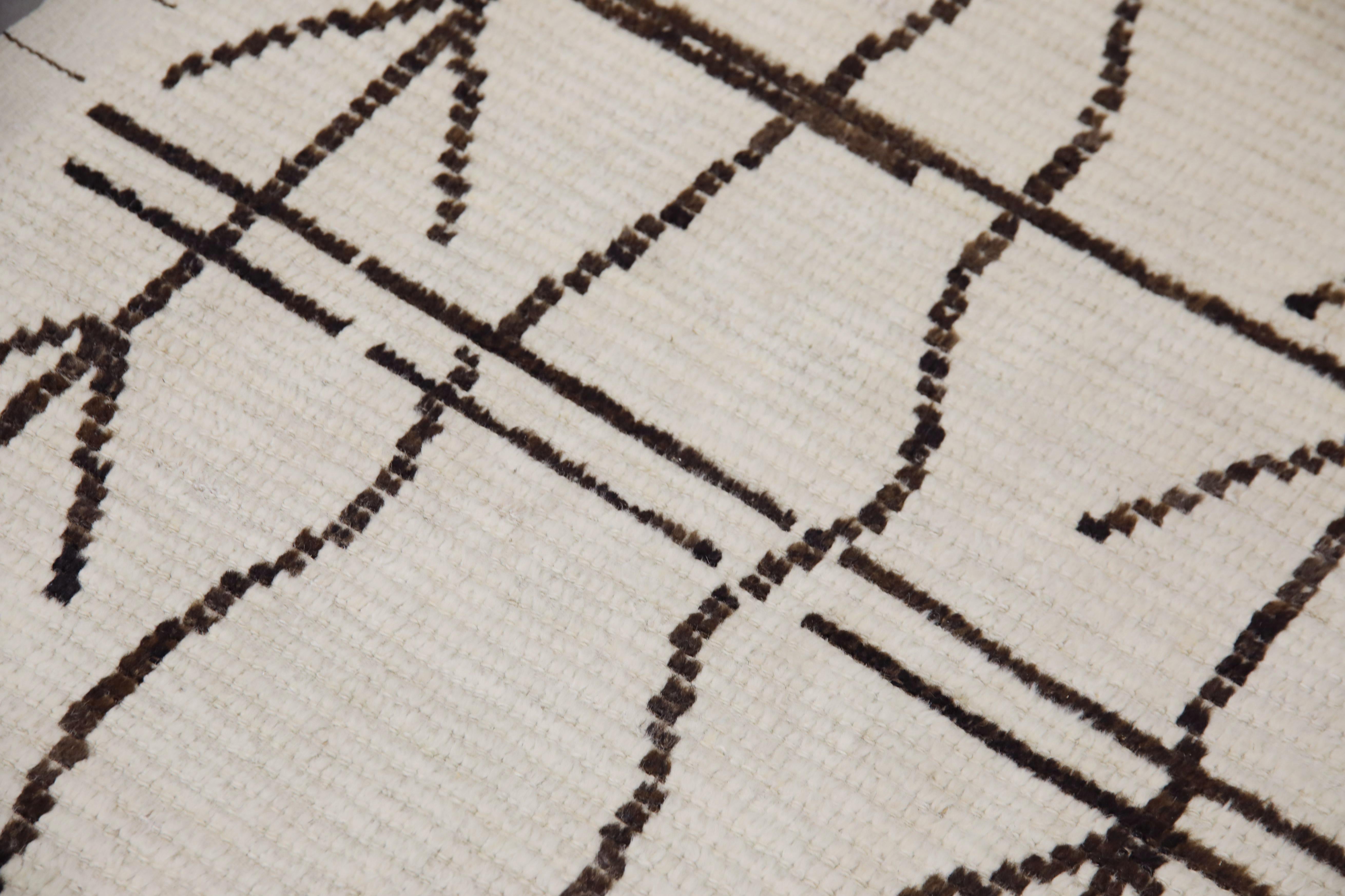 Hand-Woven  Handmade Wool Tulu Rug in Geometric Design 2'8