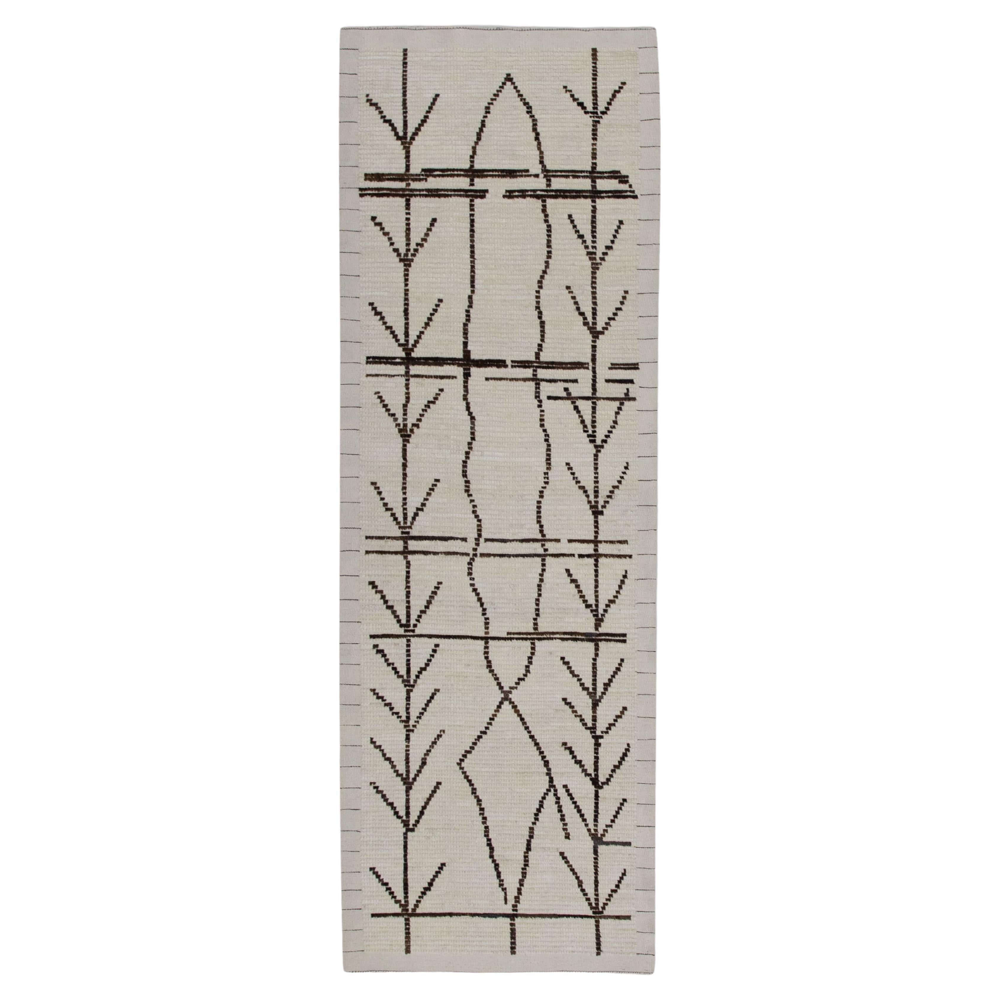  Handmade Wool Tulu Rug in Geometric Design 2'9" x 8'8"