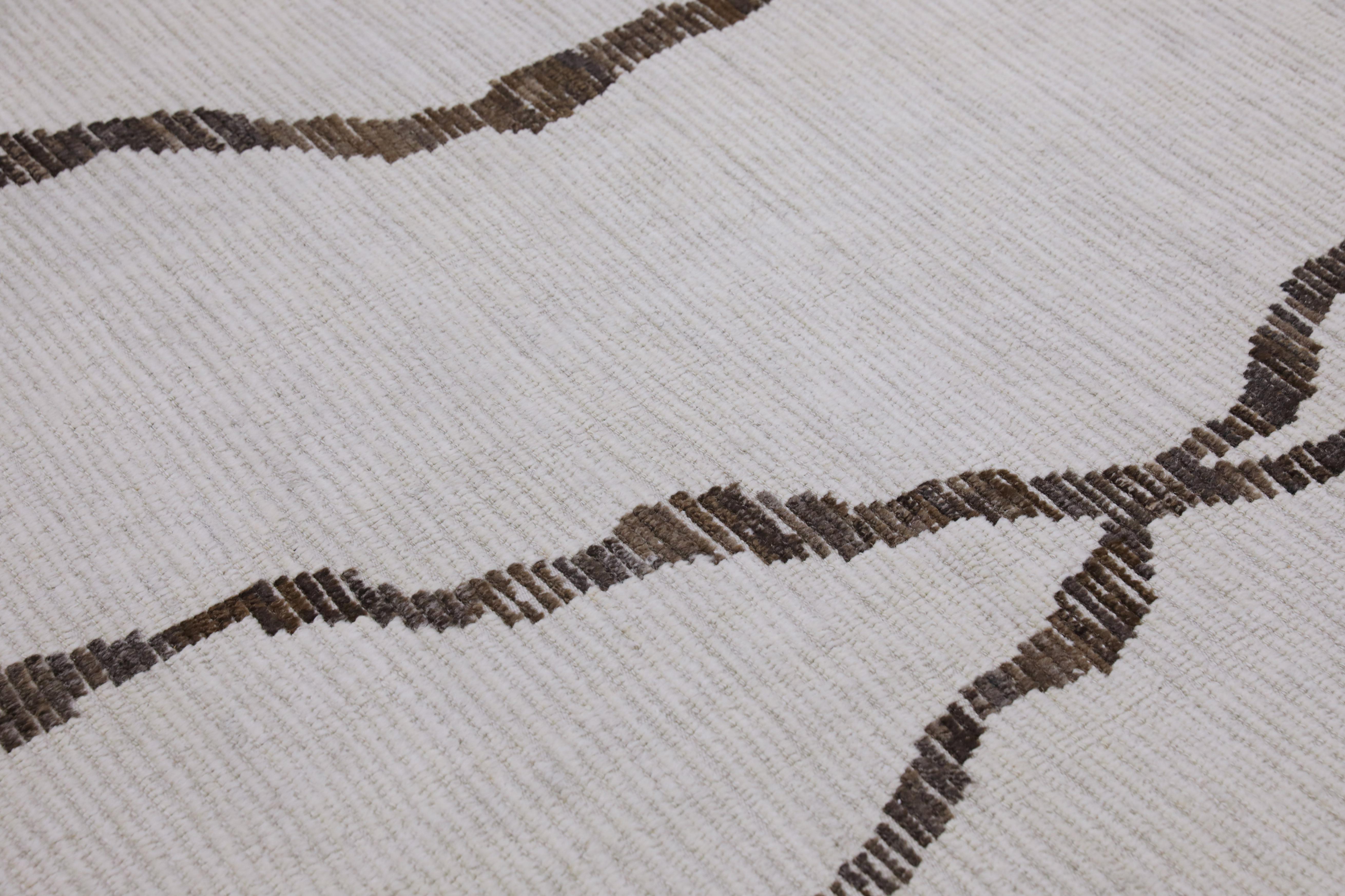  Handmade Wool Tulu Rug in Geometric Design 9'1