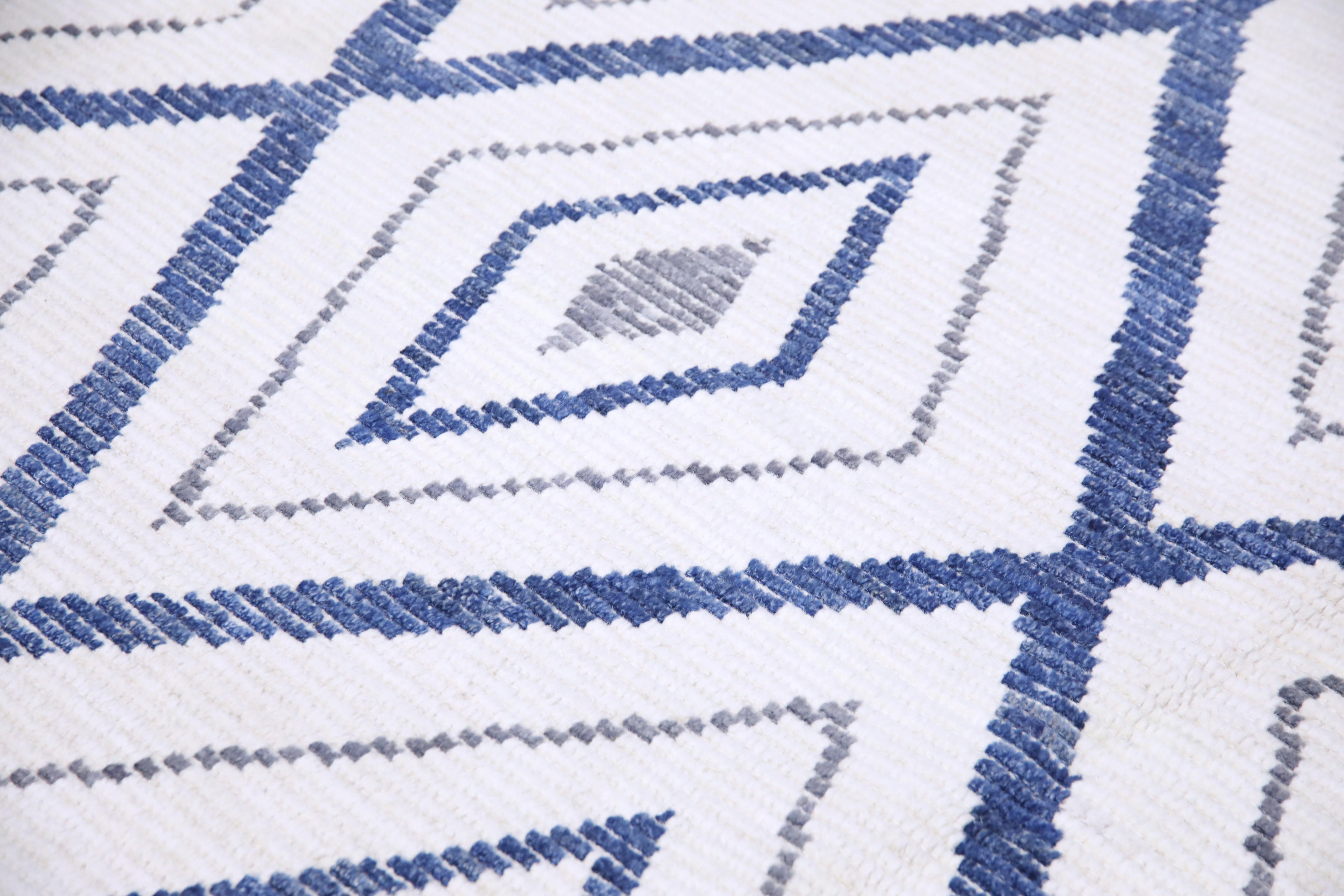  Handmade Wool Tulu Rug in Geometric Design 9'4