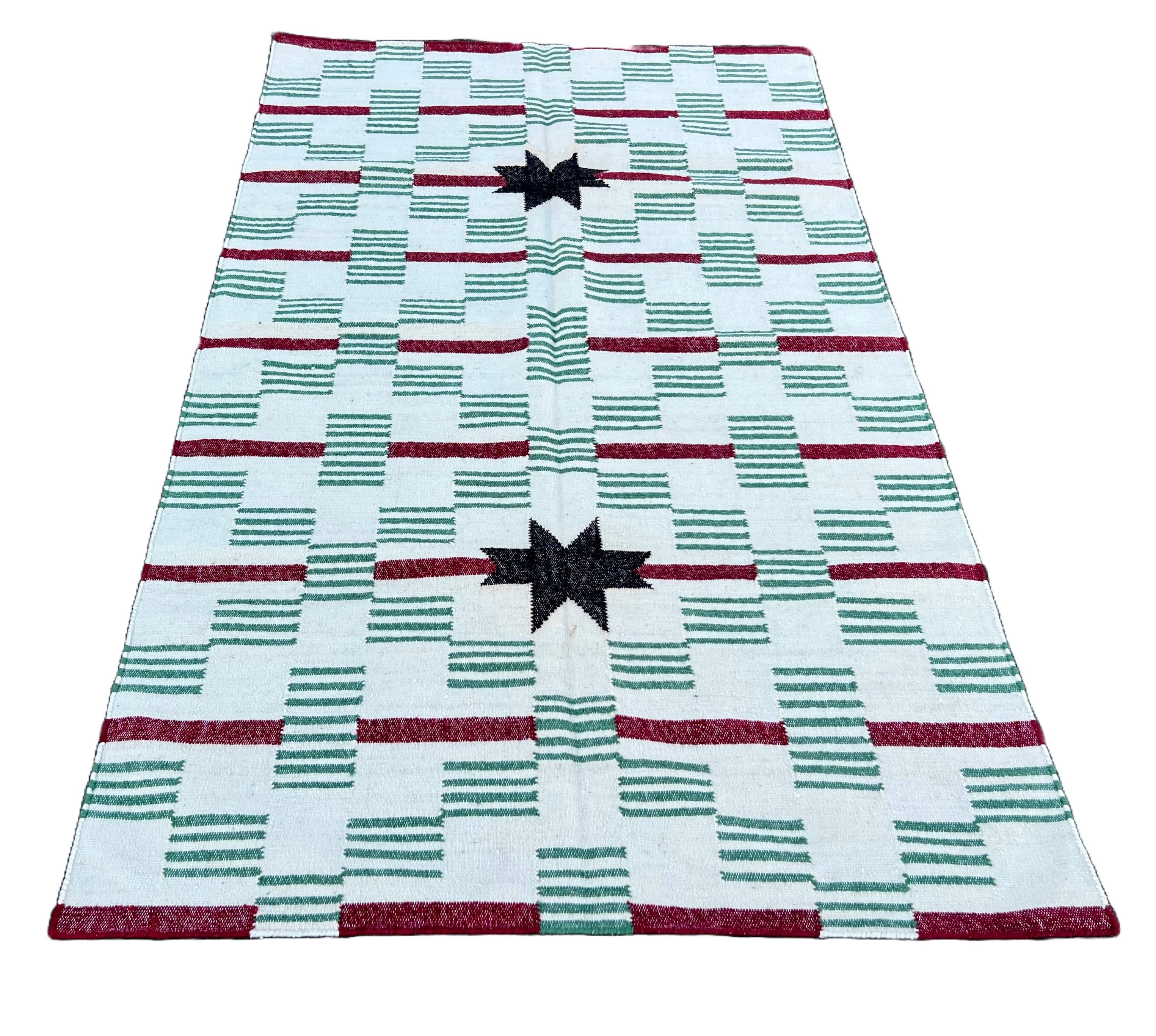 Contemporary Handmade Woolen Area Flat Weave Rug, 4x7 White, Green Star Dash Indian Dhurrie For Sale