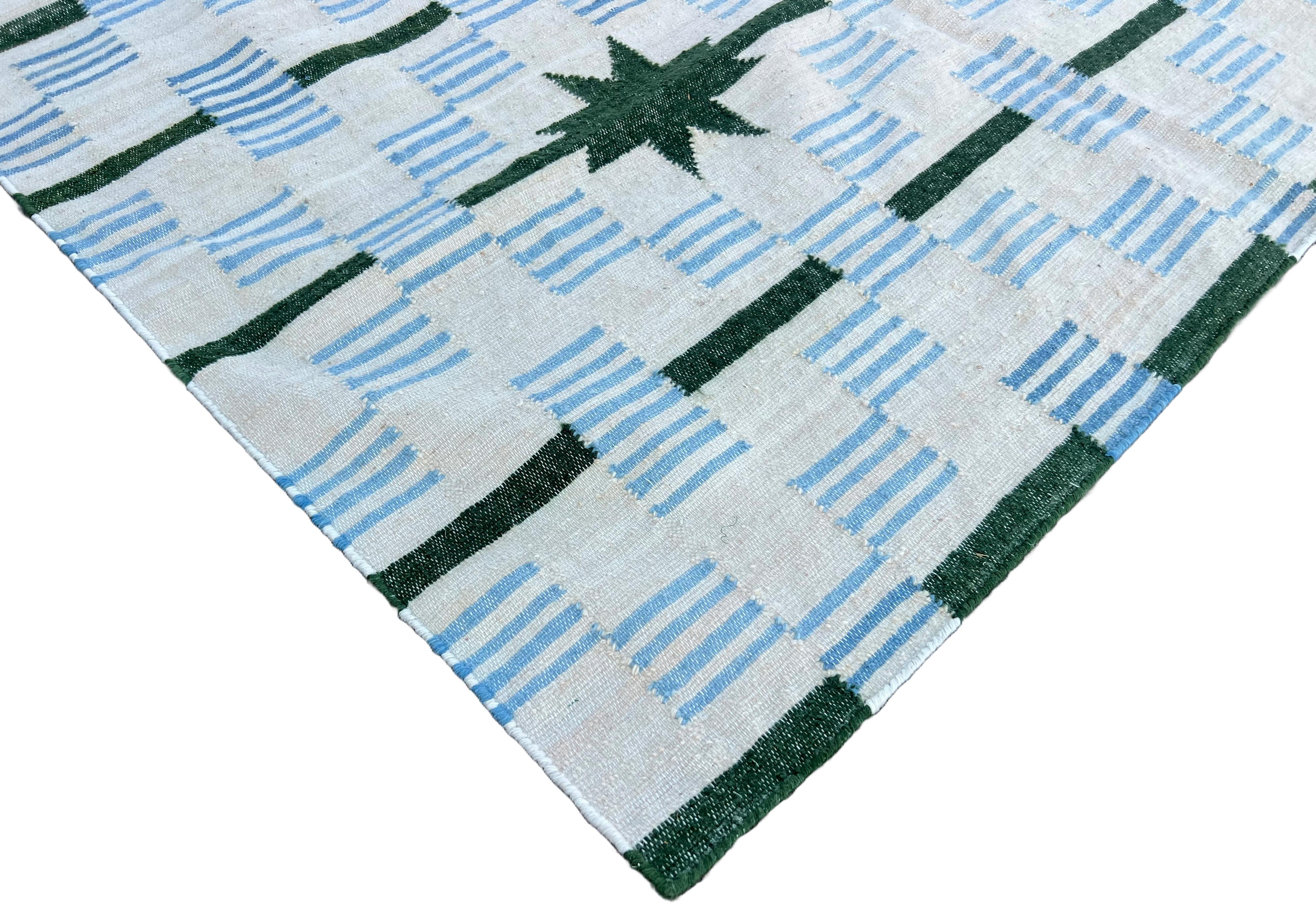 Mid-Century Modern Handmade Woolen Area Flat Weave Rug, 5x7 White, Green Star Dash Indian Dhurrie For Sale