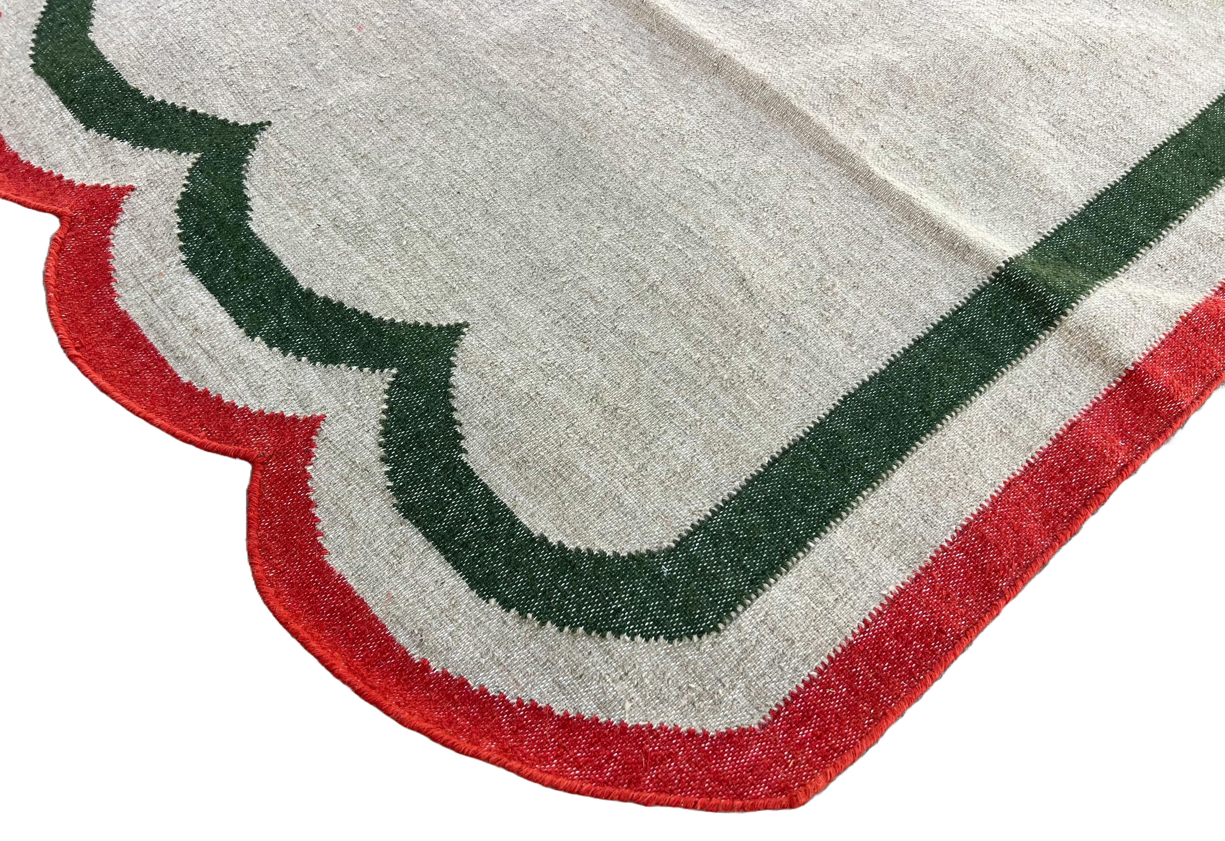 Hand-Woven Handmade Woolen Area Flat Weave Rug, 8x10 Beige And Red Scalloped Indian Dhurrie For Sale