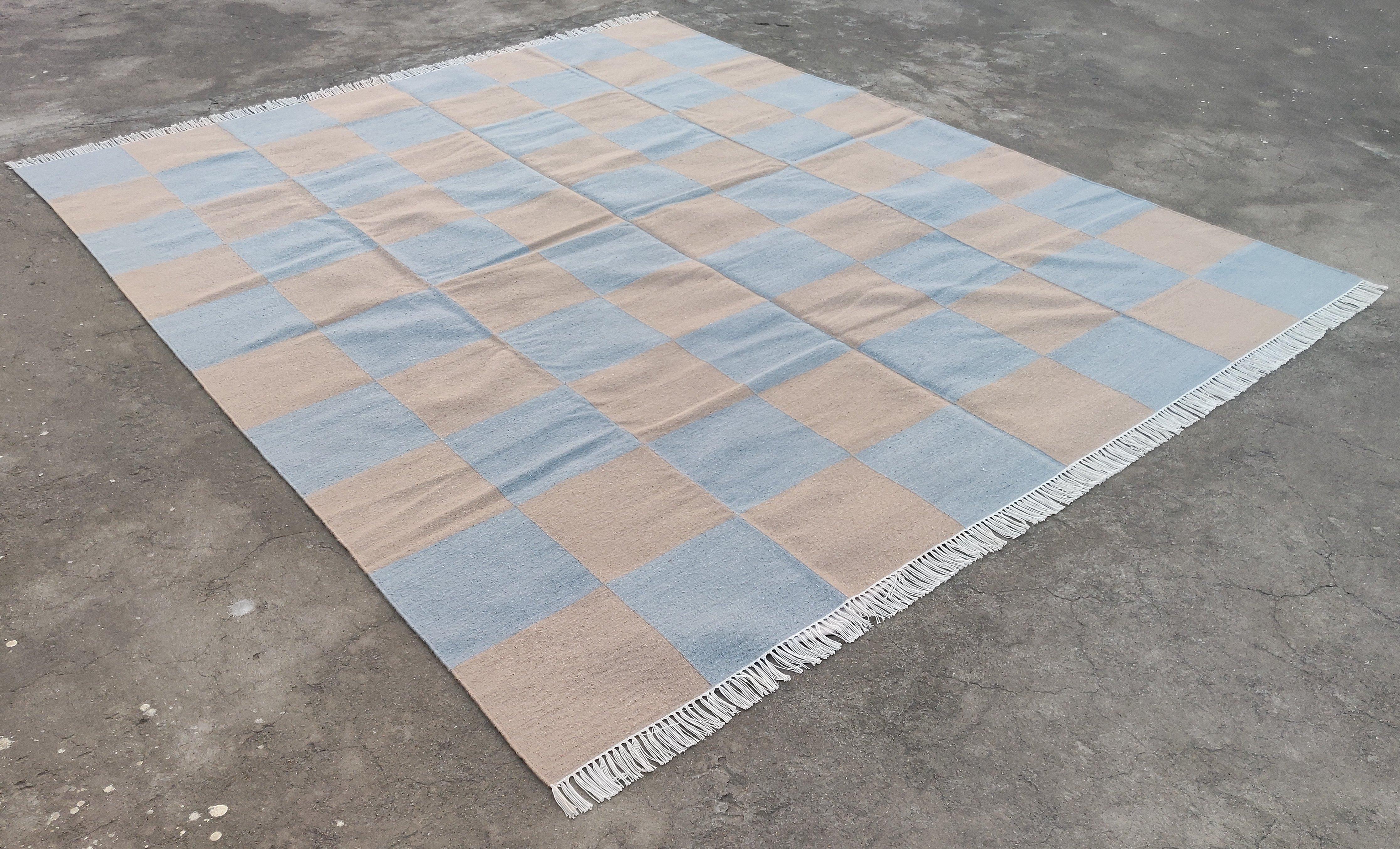 Handmade Woolen Area Flat Weave Rug, 8x10 Grey And Beige Checked Indian Dhurrie In New Condition For Sale In Jaipur, IN