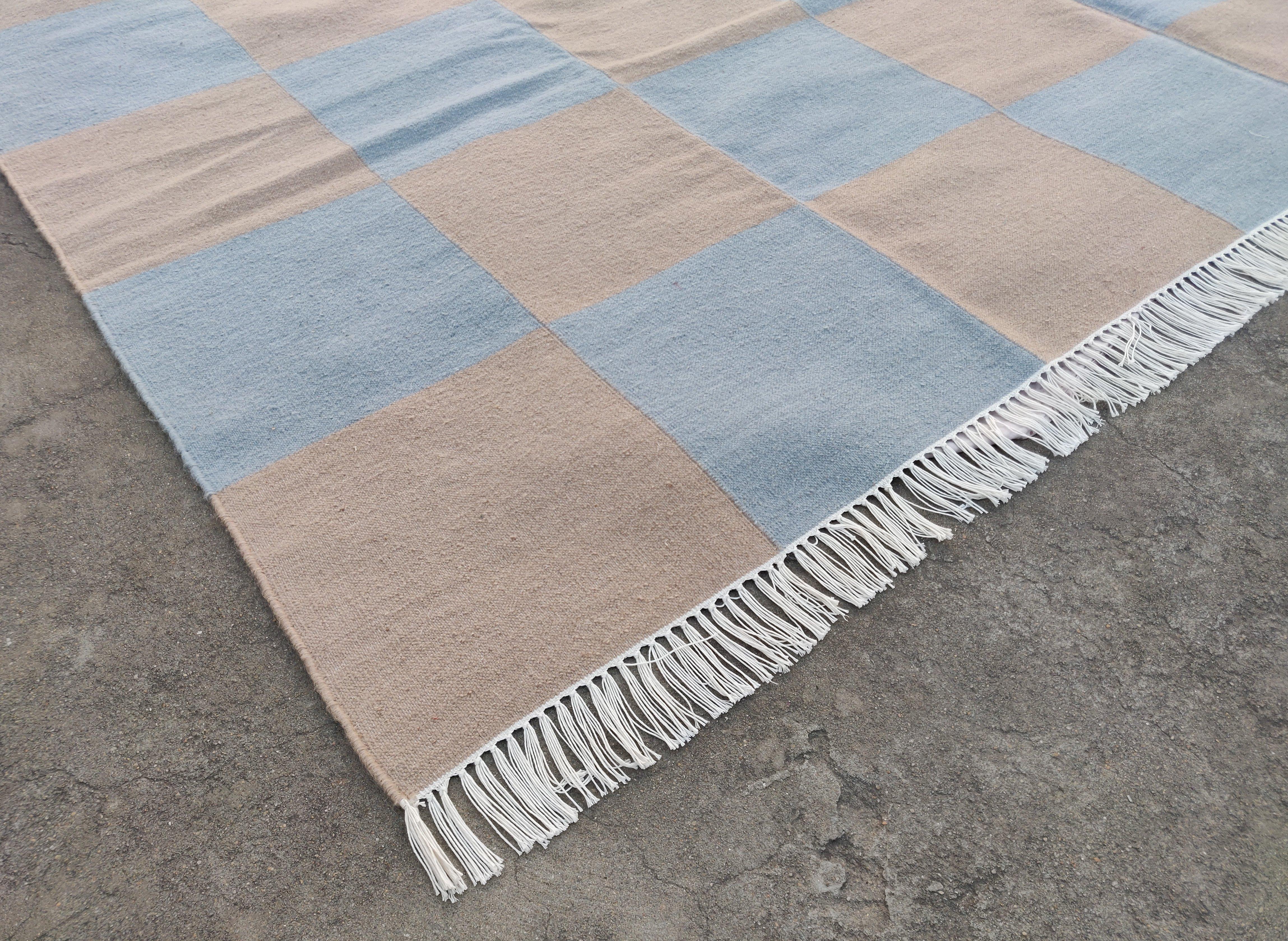 XXI secolo e contemporaneo Tappeto a tessitura piatta in lana fatto a mano, 8x10 Grigio e Beige a quadretti Indiano Dhurrie in vendita