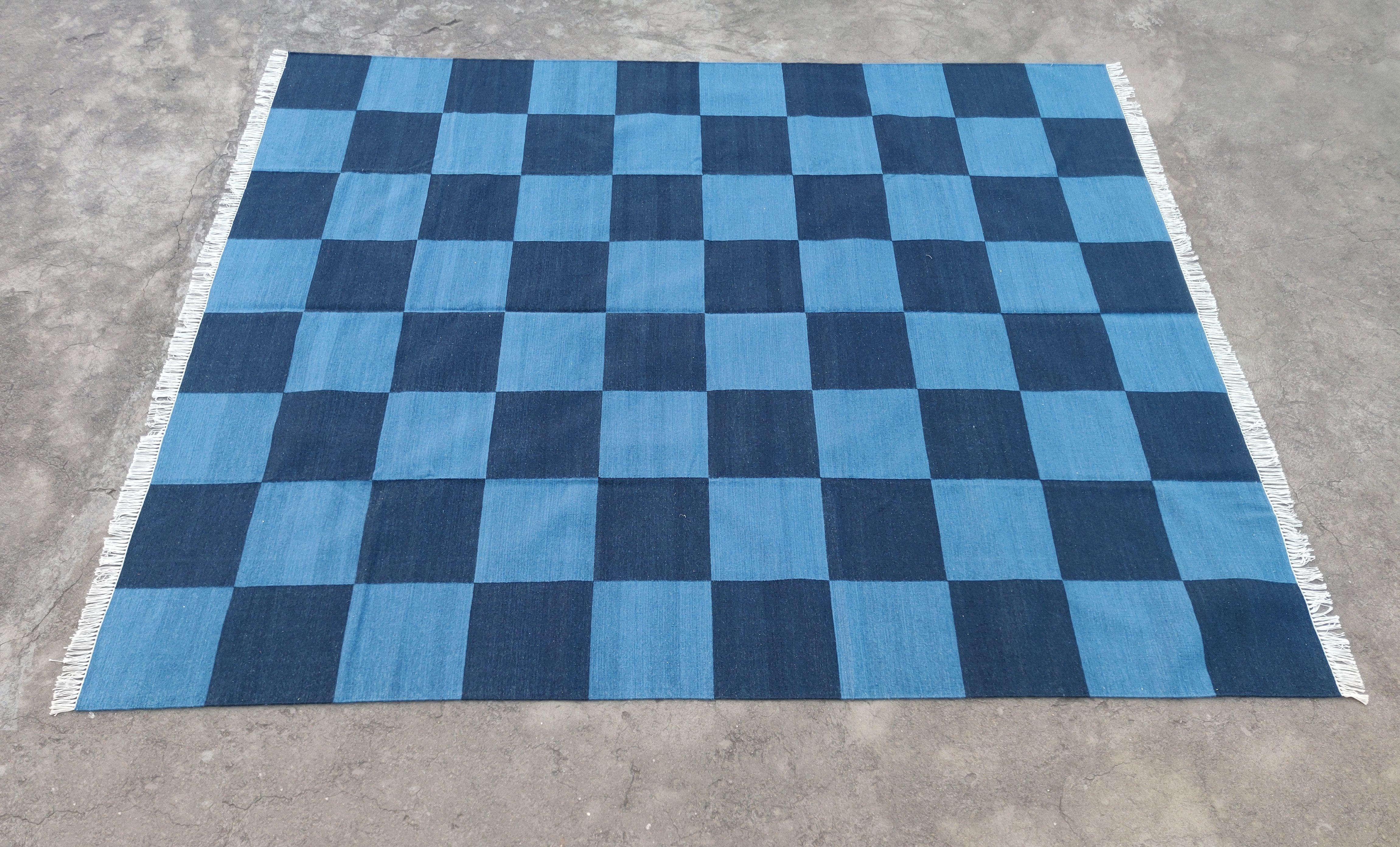 Handmade Woolen Area Flat Weave Rug, 8x10 Indigo Blue Checked Indian Dhurrie Rug For Sale 5