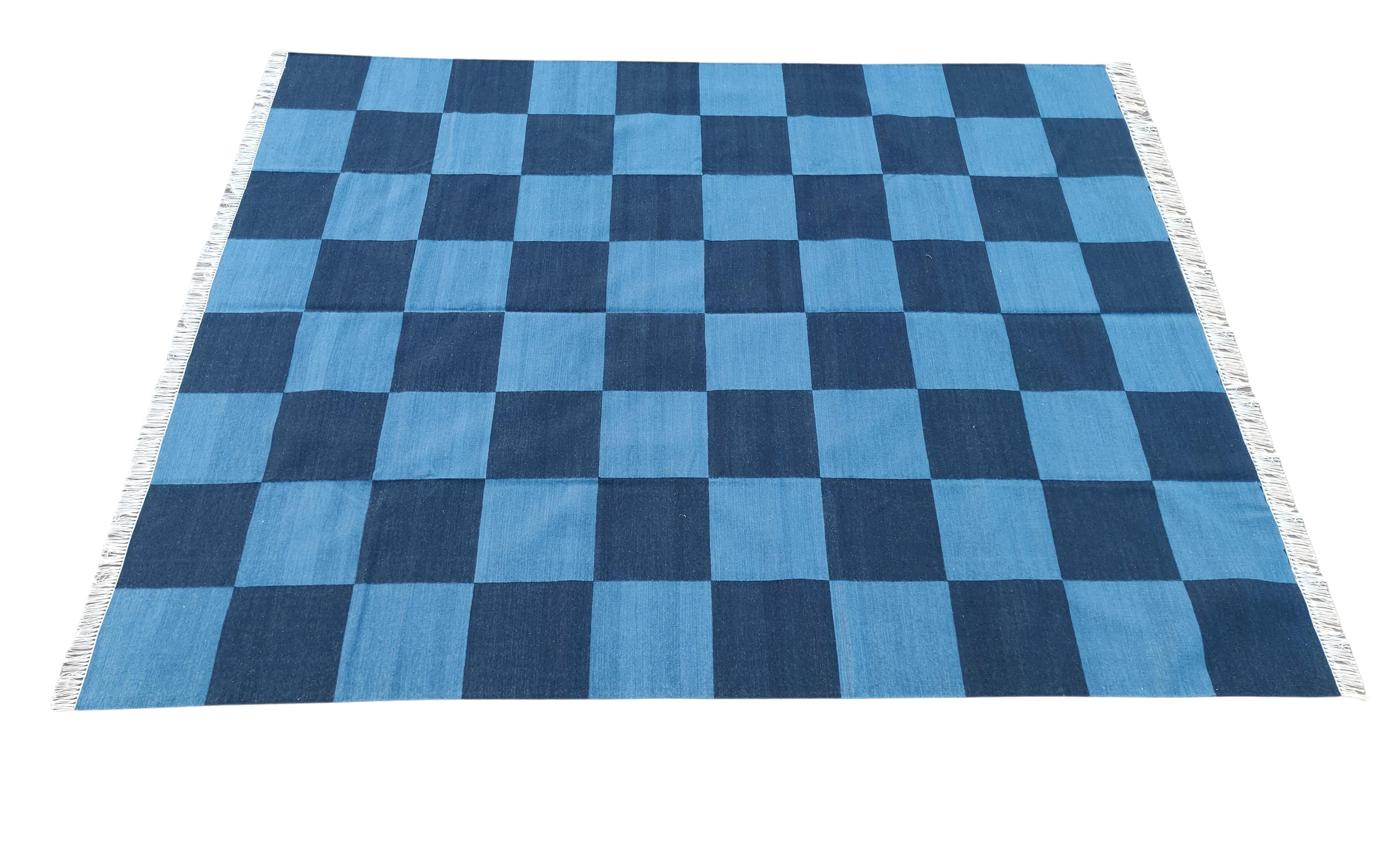Handmade Woolen Area Flat Weave Rug, 8x10 Indigo Blue Checked Indian Dhurrie Rug For Sale 4