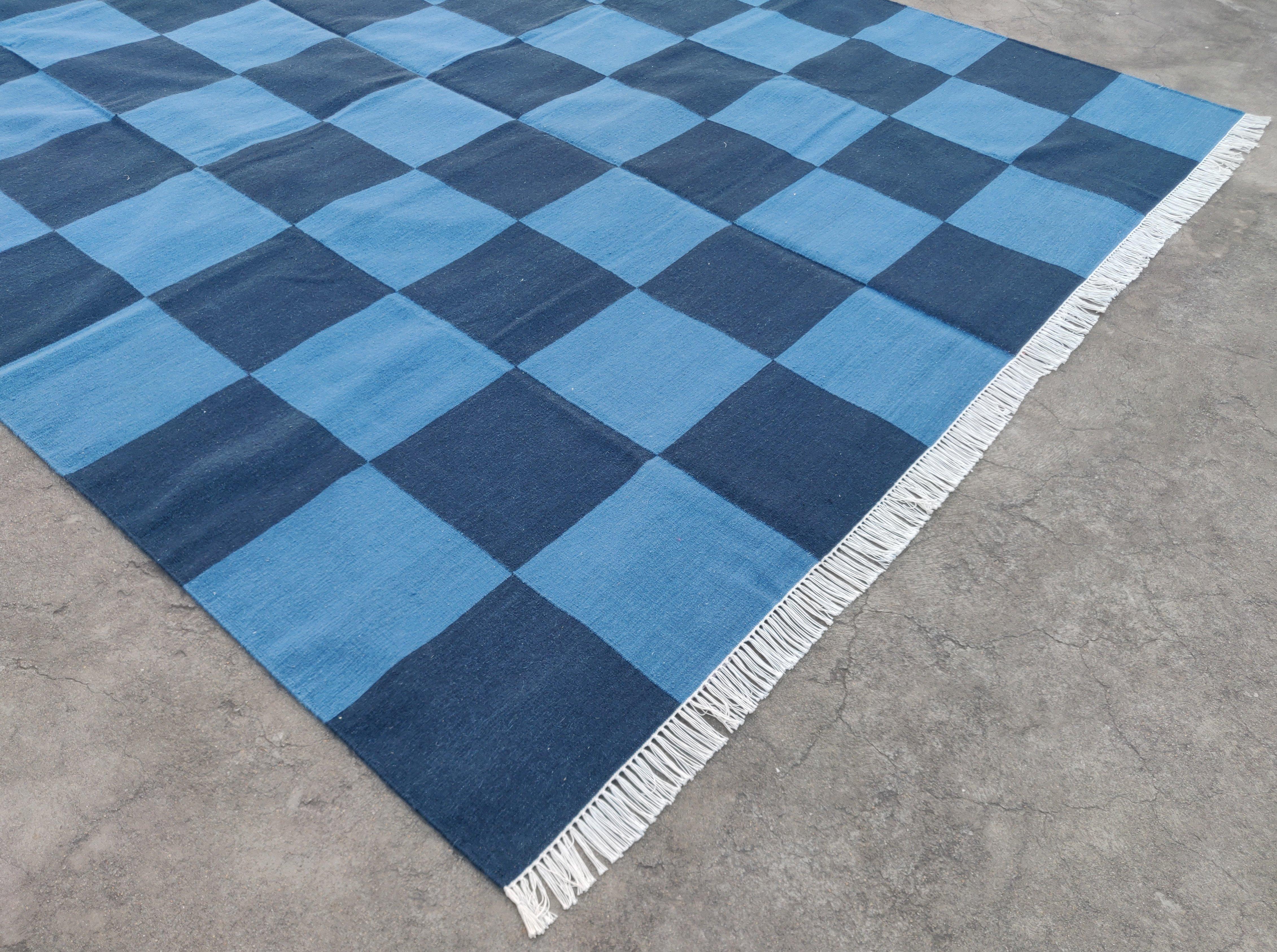 Handmade Woolen Area Flat Weave Rug, 8x10 Indigo Blue Checked Indian Dhurrie Rug In New Condition For Sale In Jaipur, IN