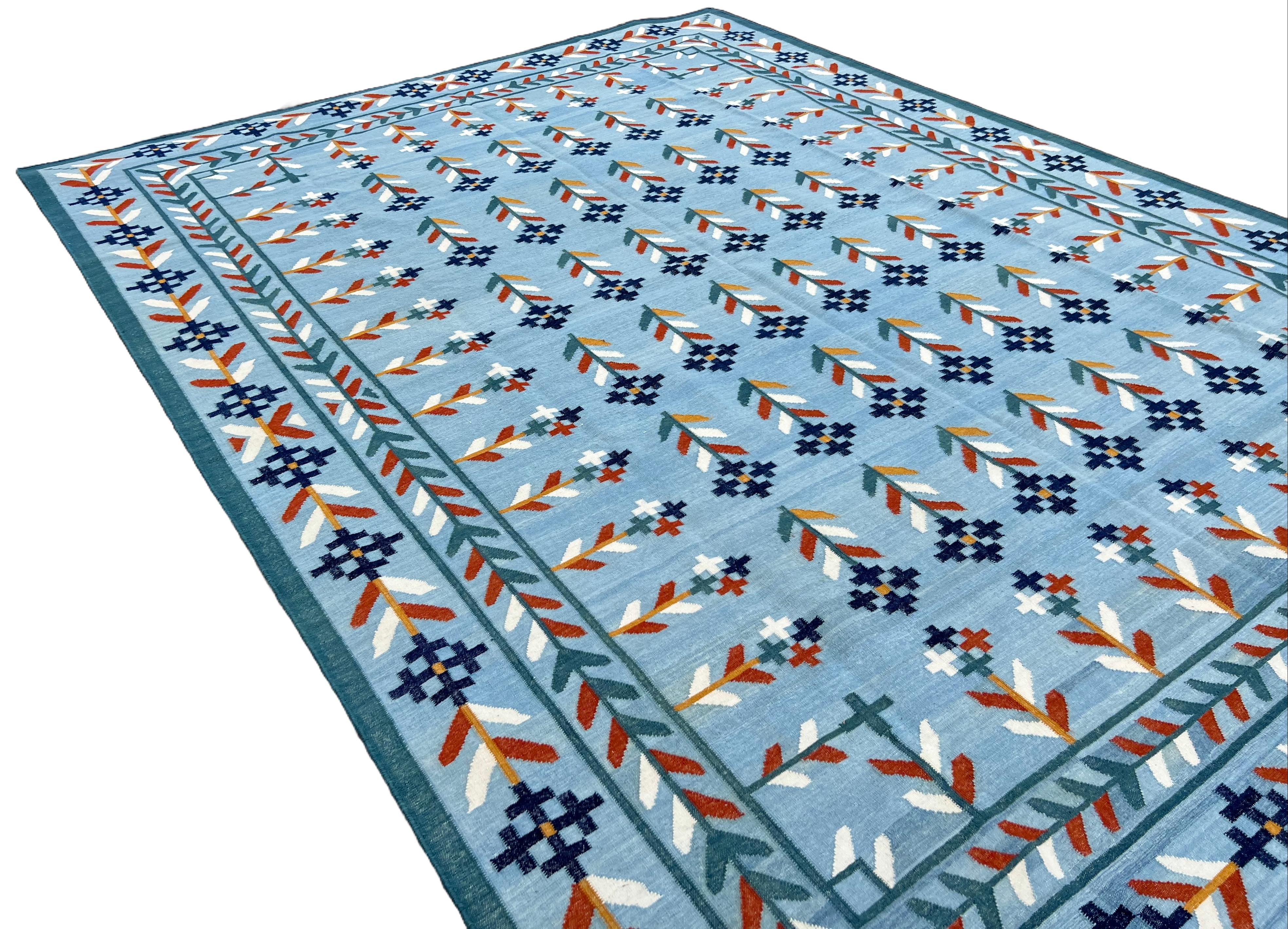 Hand-Woven Handmade Woolen Area Flat Weave Rug, 9x12 Blue, Cream, Red Leaf Indian Dhurrie For Sale
