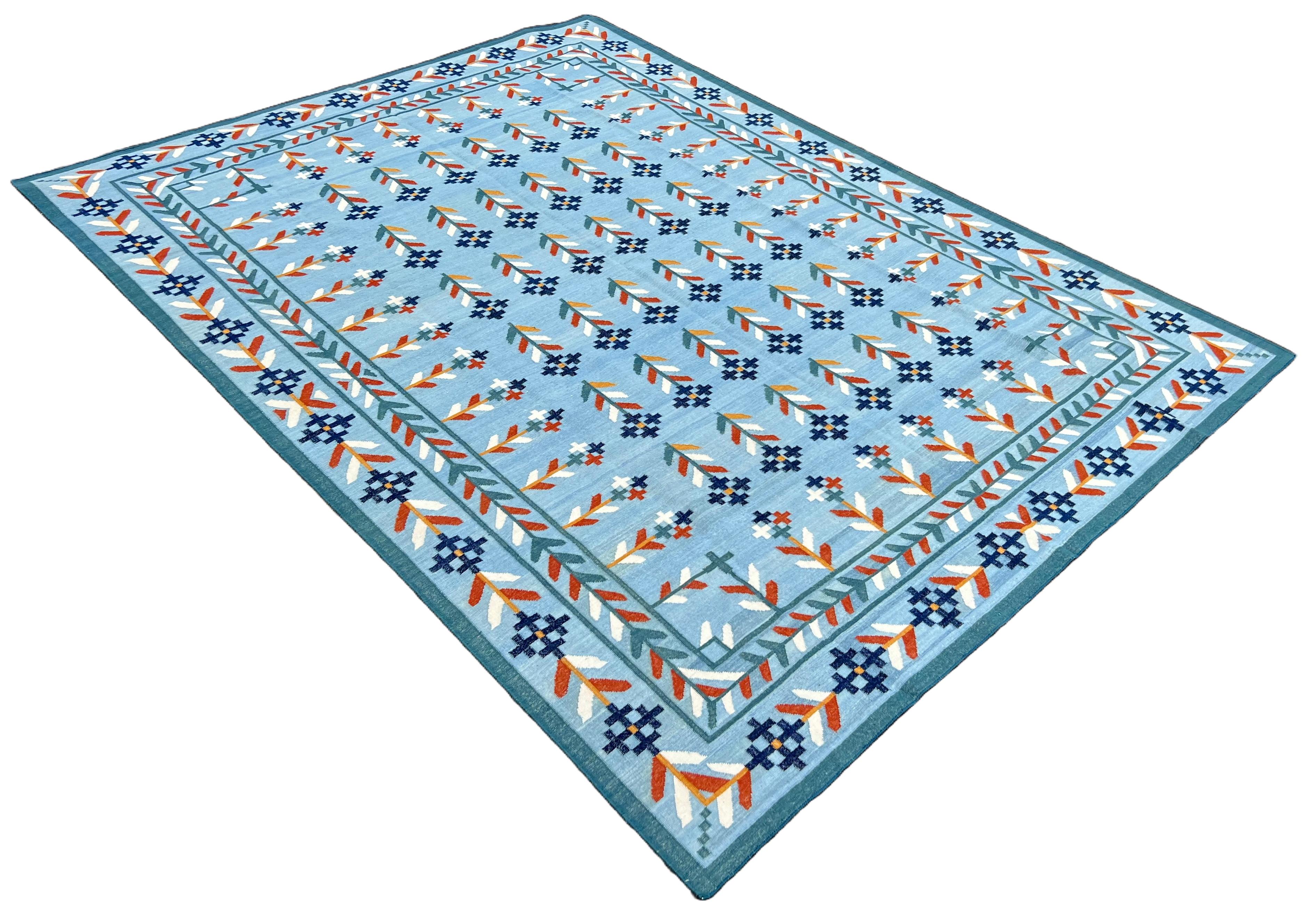 Handmade Woolen Area Flat Weave Rug, 9x12 Blue, Cream, Red Leaf Indian Dhurrie For Sale 3