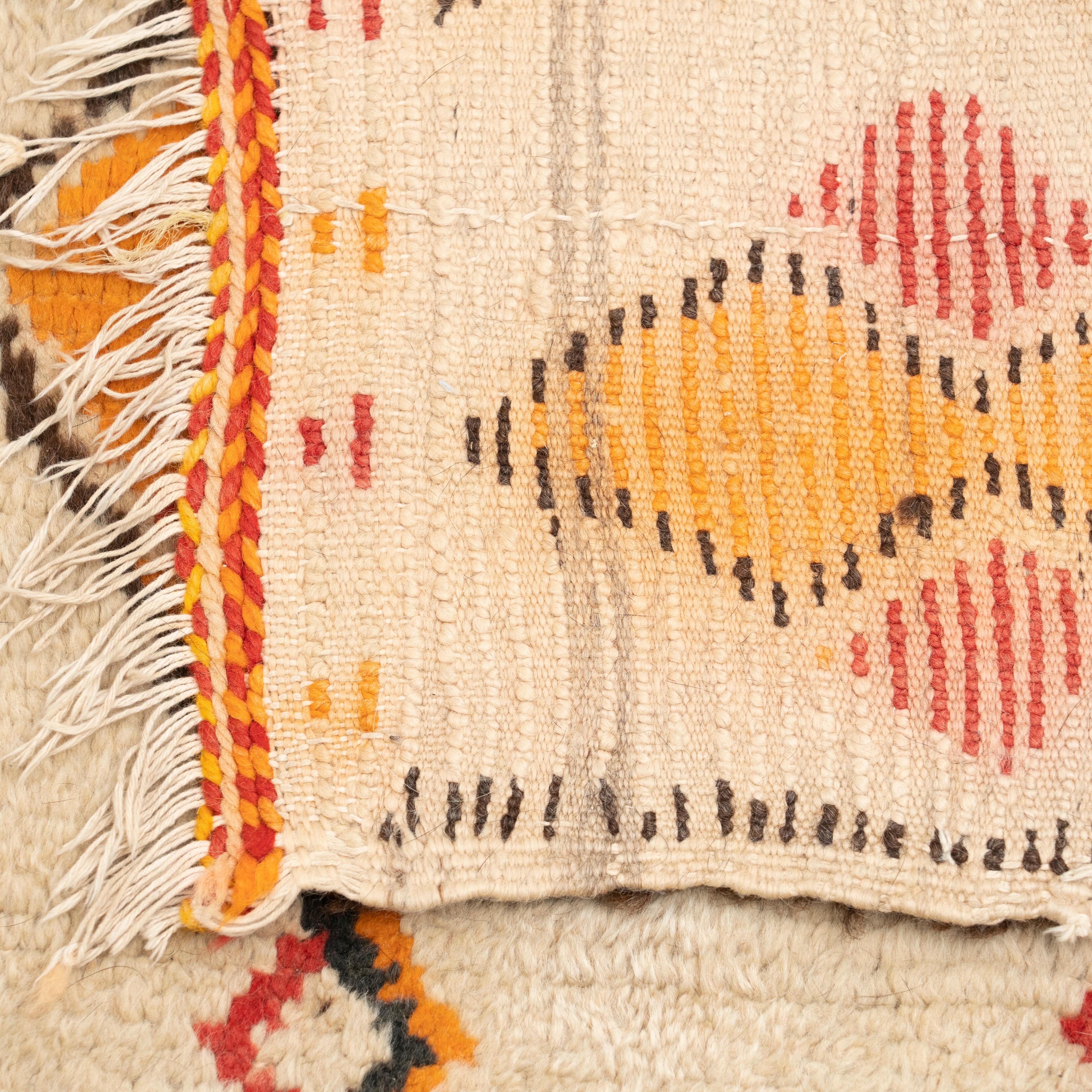 Handmade Wooven Wool Moroccan Rug For Sale 5