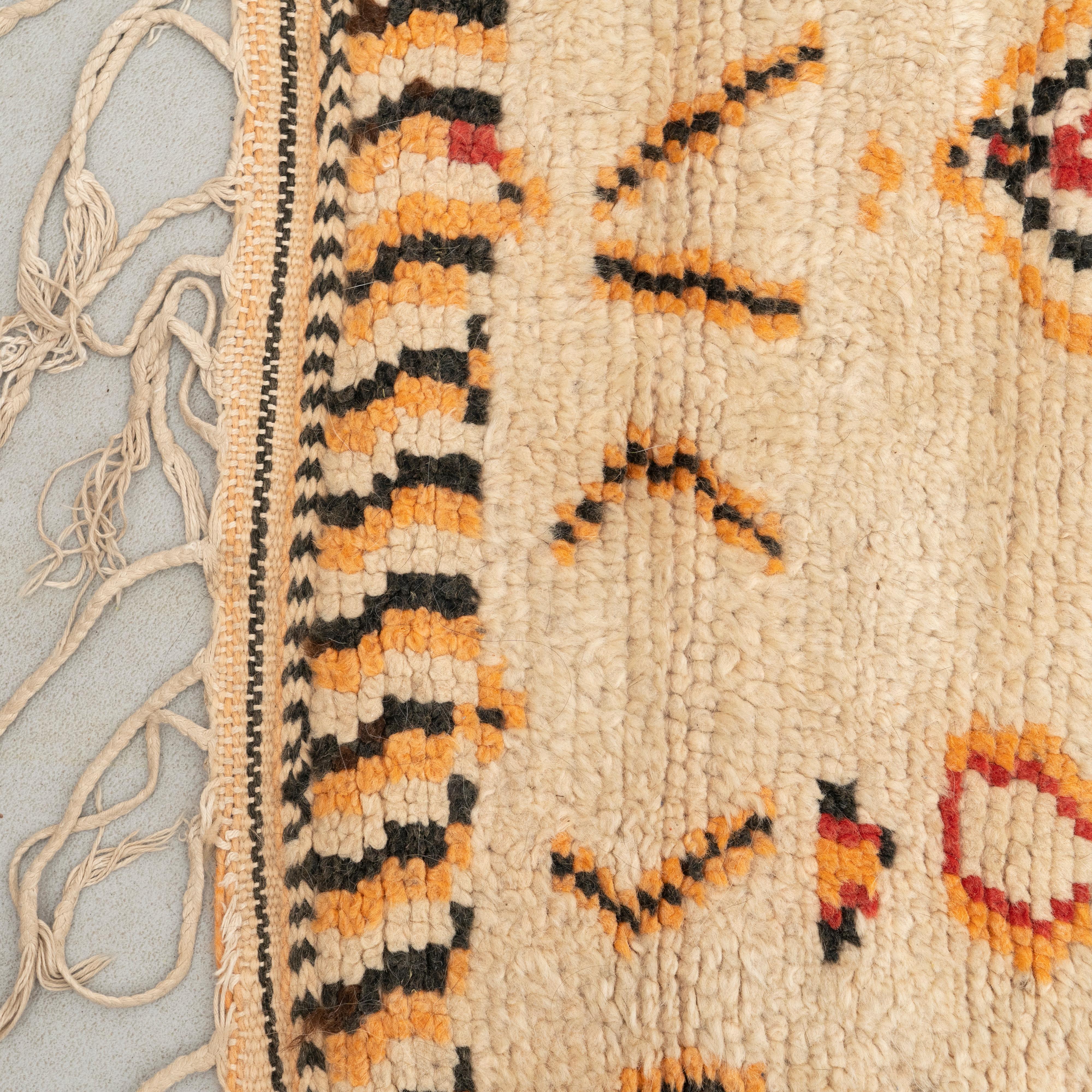 Mid-Century Modern Handmade Wooven Wool Moroccan Rug For Sale
