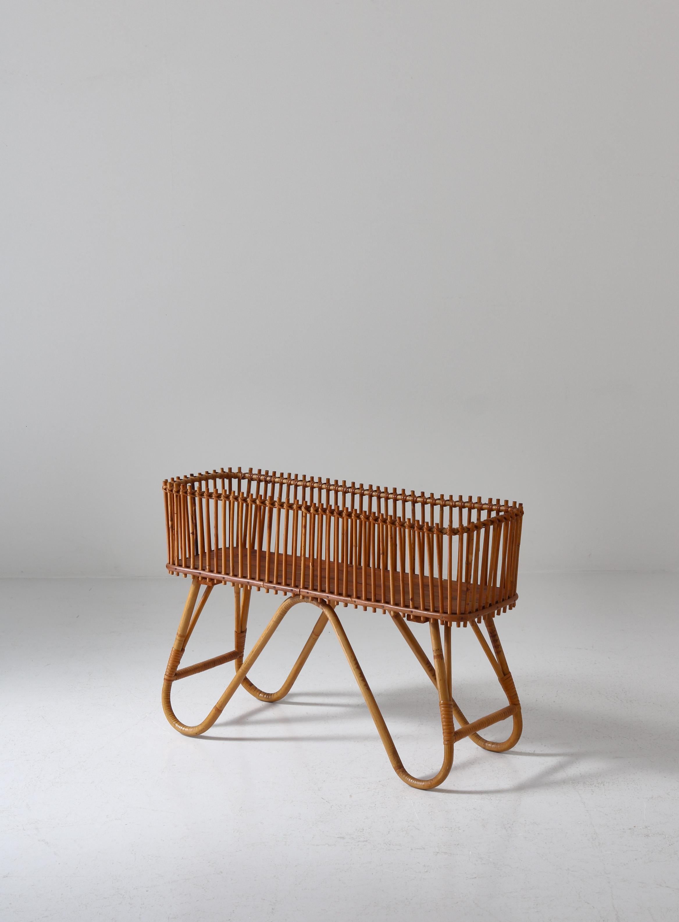 1940 caned cradle