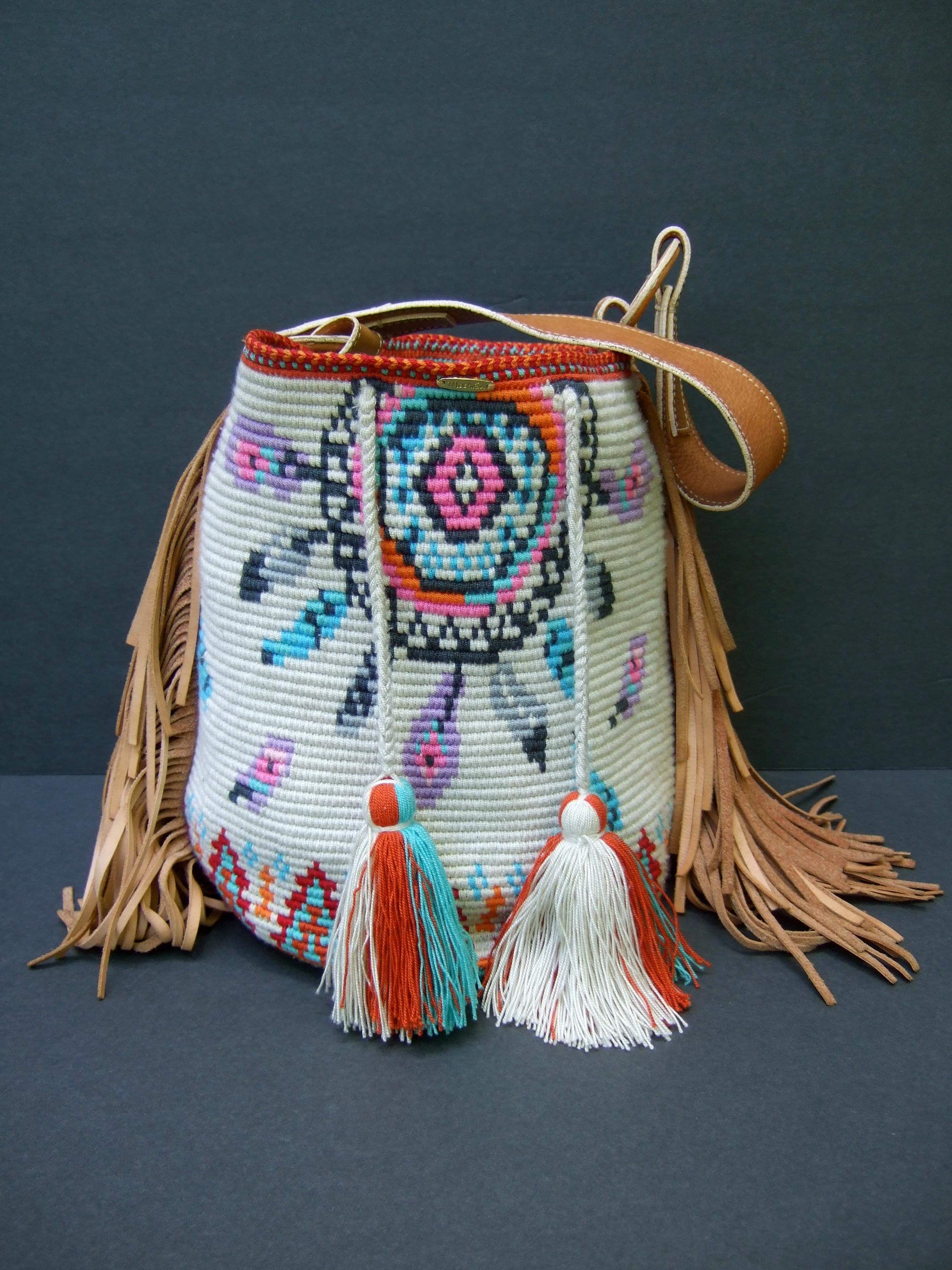 Handmade Woven Wool Knit Artisan Bucket Shoulder Bag c 1990s For Sale 7