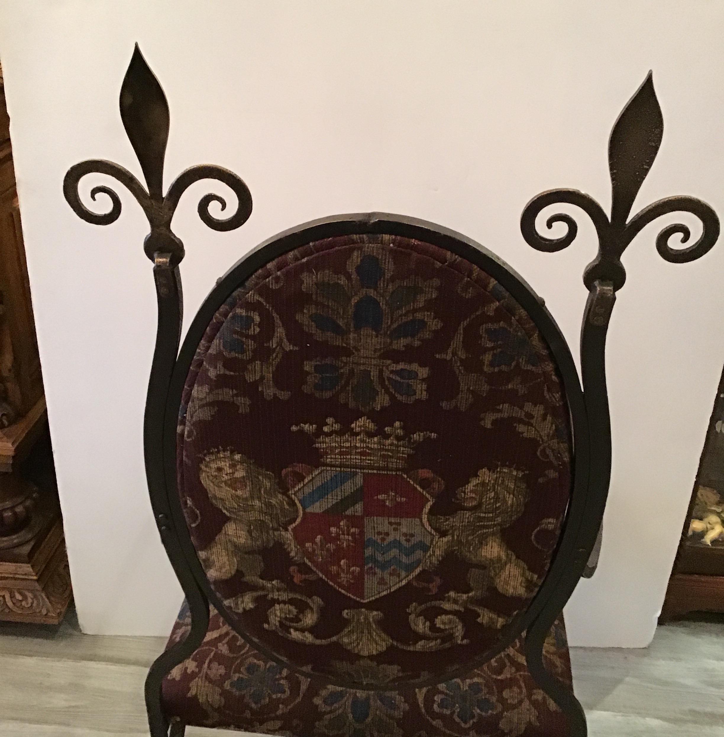 Handmade Wrought Iron & Burnished Brass Throne Chair with Armorial Fabric, 1890s For Sale 7