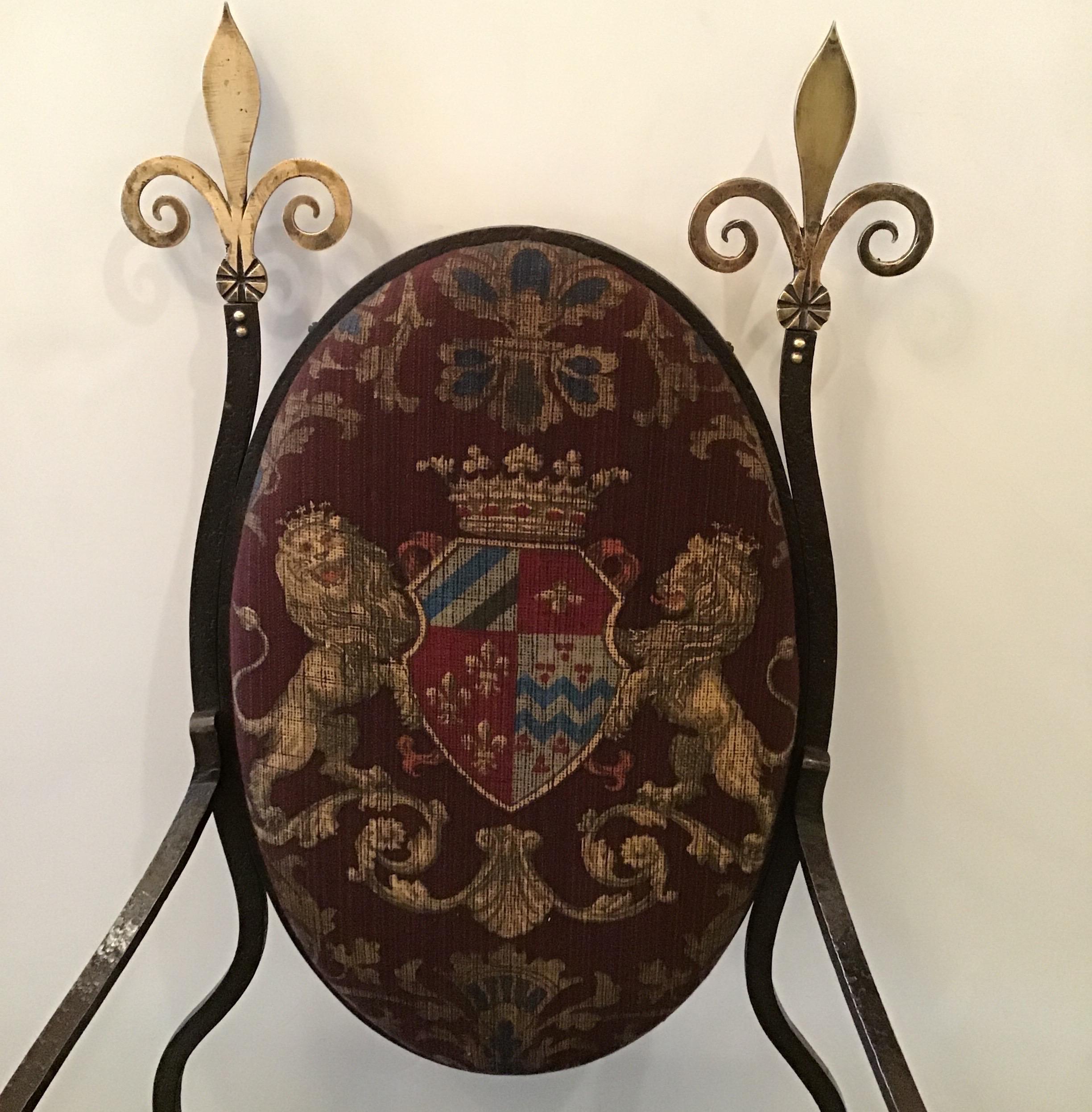 Handmade Wrought Iron & Burnished Brass Throne Chair with Armorial Fabric, 1890s For Sale 3