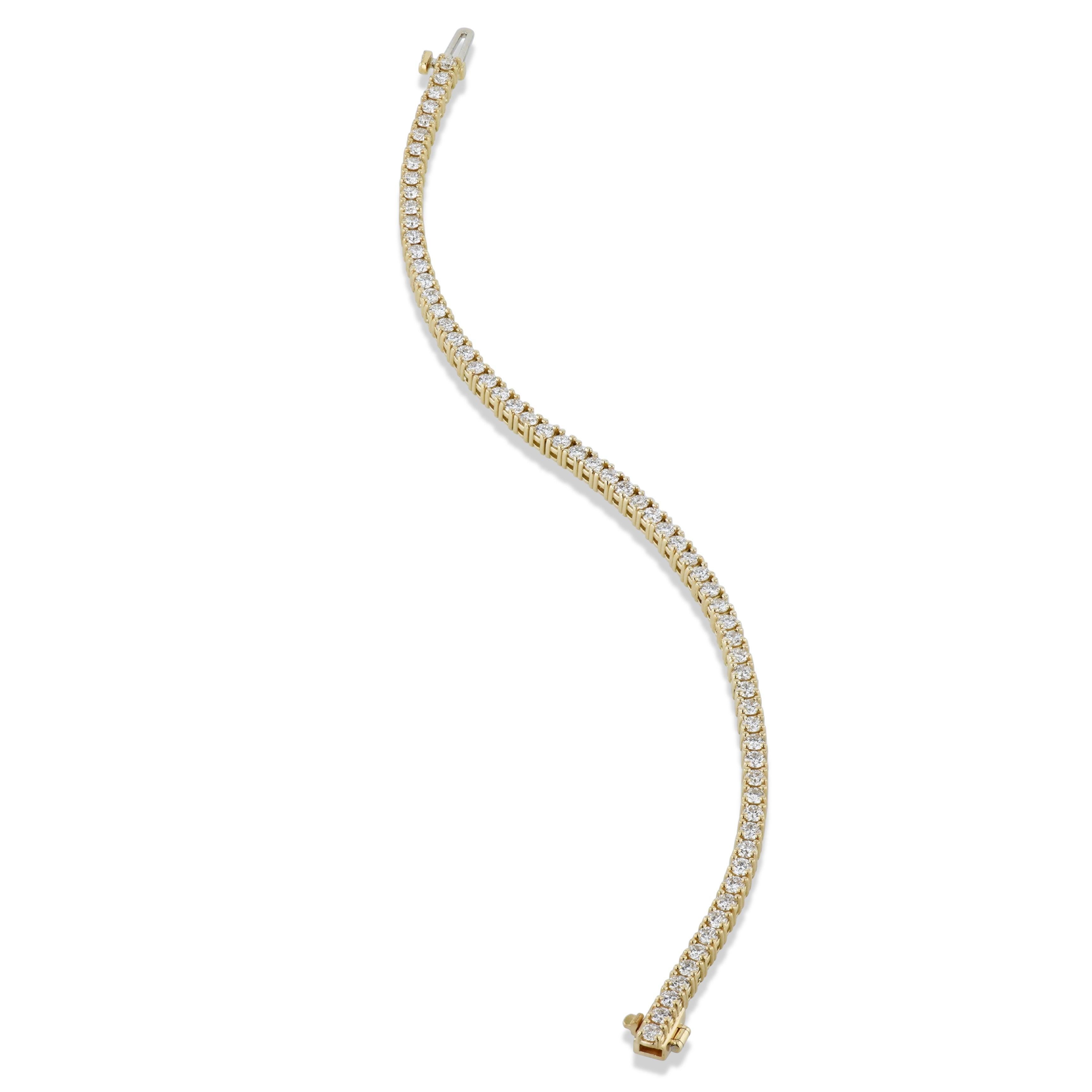 This exquisite 18K yellow gold tennis bracelet features 65 stunning diamonds totaling 3.34 carats. Handcrafted to perfection, this is the perfect choice from H&H Collection.
Diamond Yellow Gold Tennis Bracelet
18kt Yellow Gold
Tennis