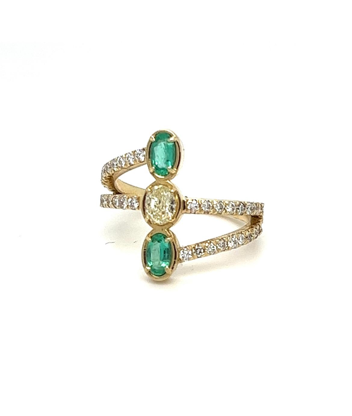 Handmade Yellow, White Diamonds and Emerald Trendy ring. For Sale 7