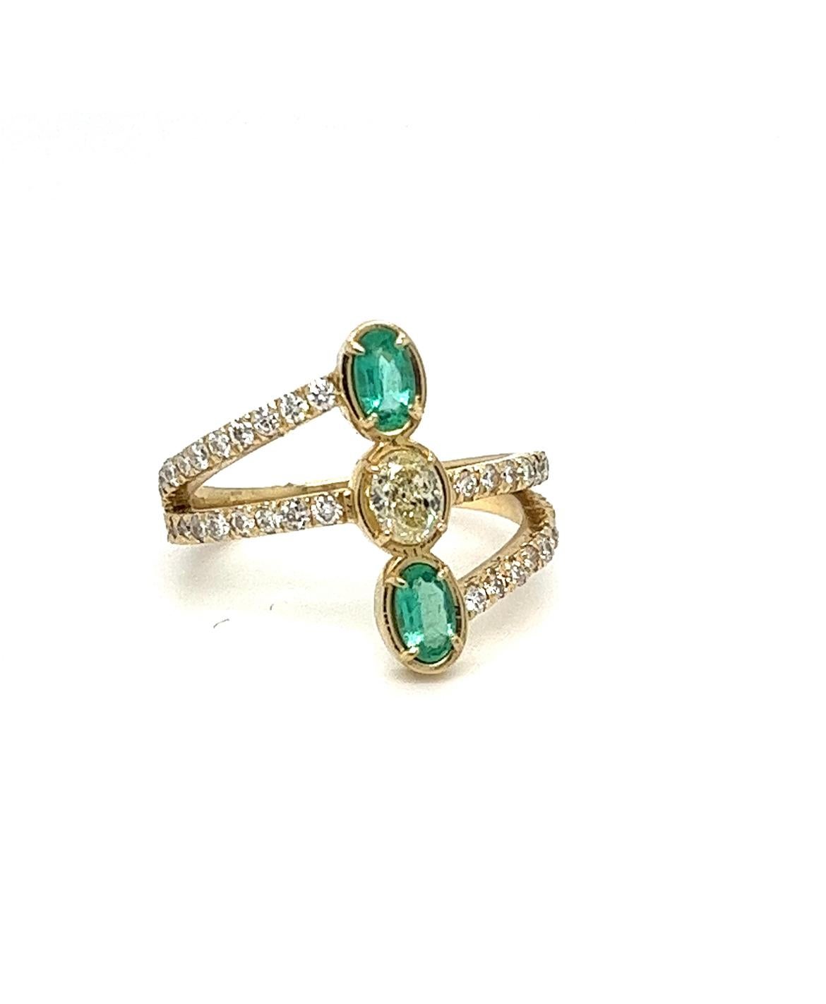 Handmade Yellow, White Diamonds and Emerald Trendy ring. For Sale 2