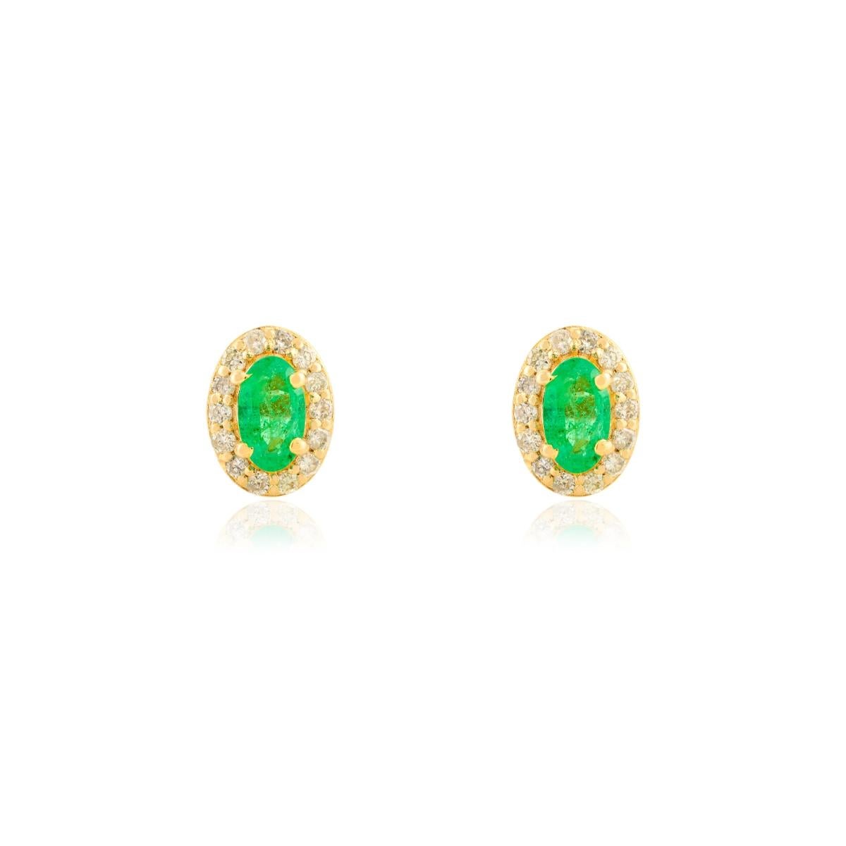 Moderne Boucles d'oreilles pour mère en or jaune 18 carats faites à la main et ornées d'émeraudes et de diamants de Zambie en vente