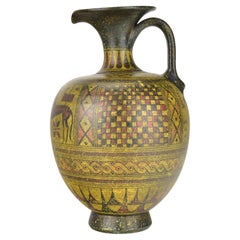 Copie peinte à la main d'une cruche grecque géométrique Amphora du 19e siècle, présentée dans un musée du Grand Tour