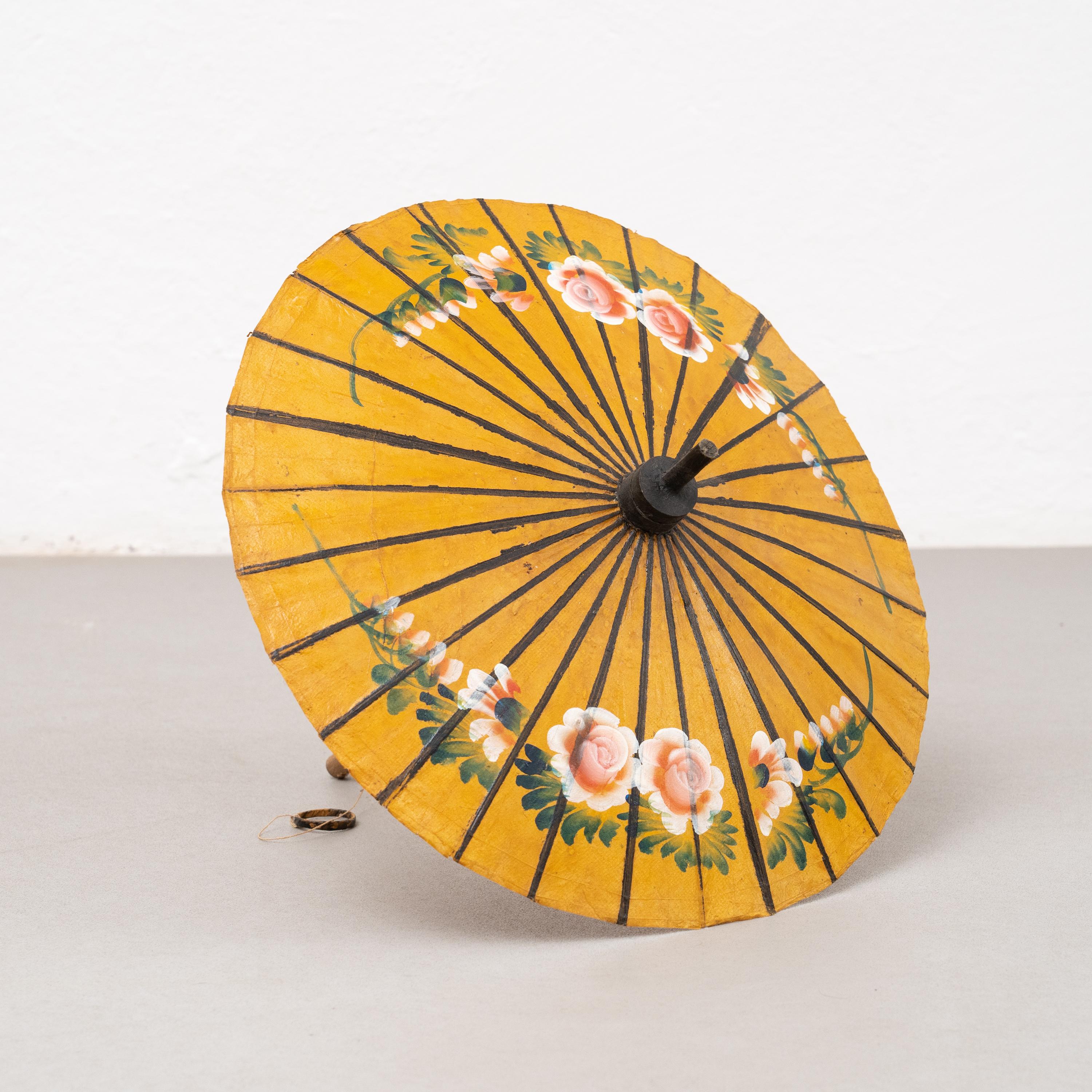 Handpainted Bamboo Umbrella, circa 1950 For Sale 5
