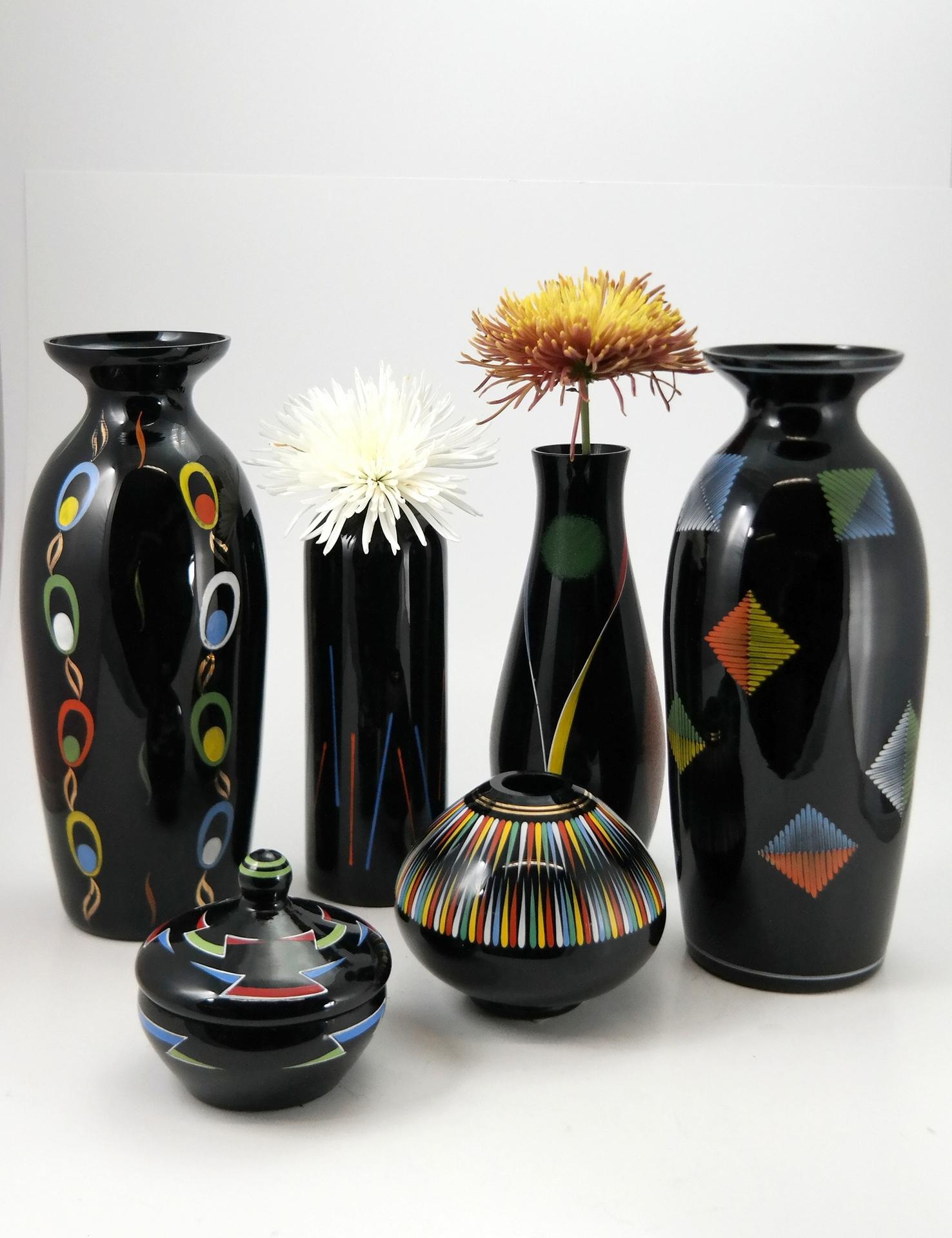 Mid-Century Modern Hand Painted Black Glass Bonbonier by VEB Kunstglas Arnstadt, 1960s