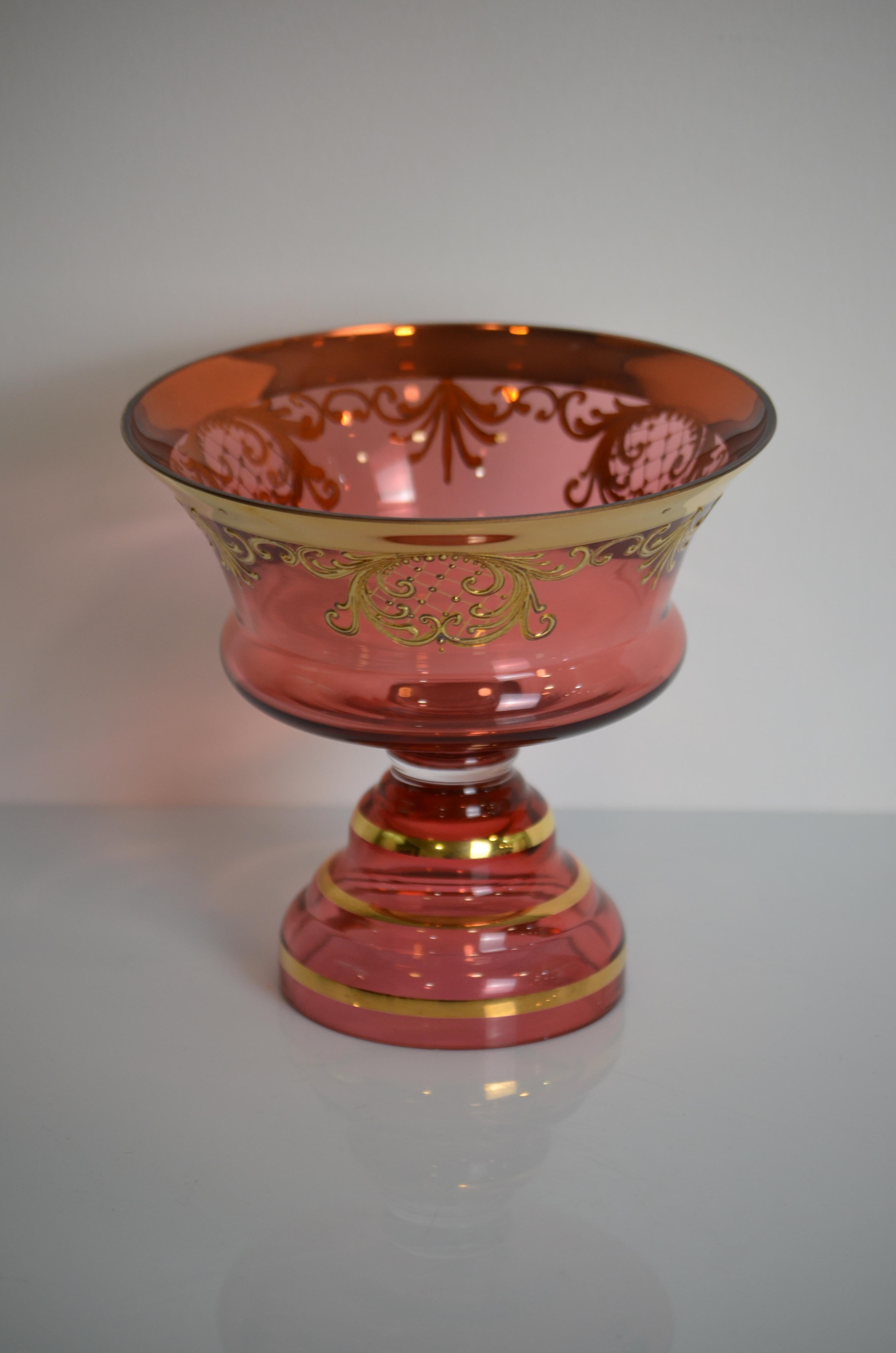 Tchèque Bol en verre d'art bohème peint à la main en vente